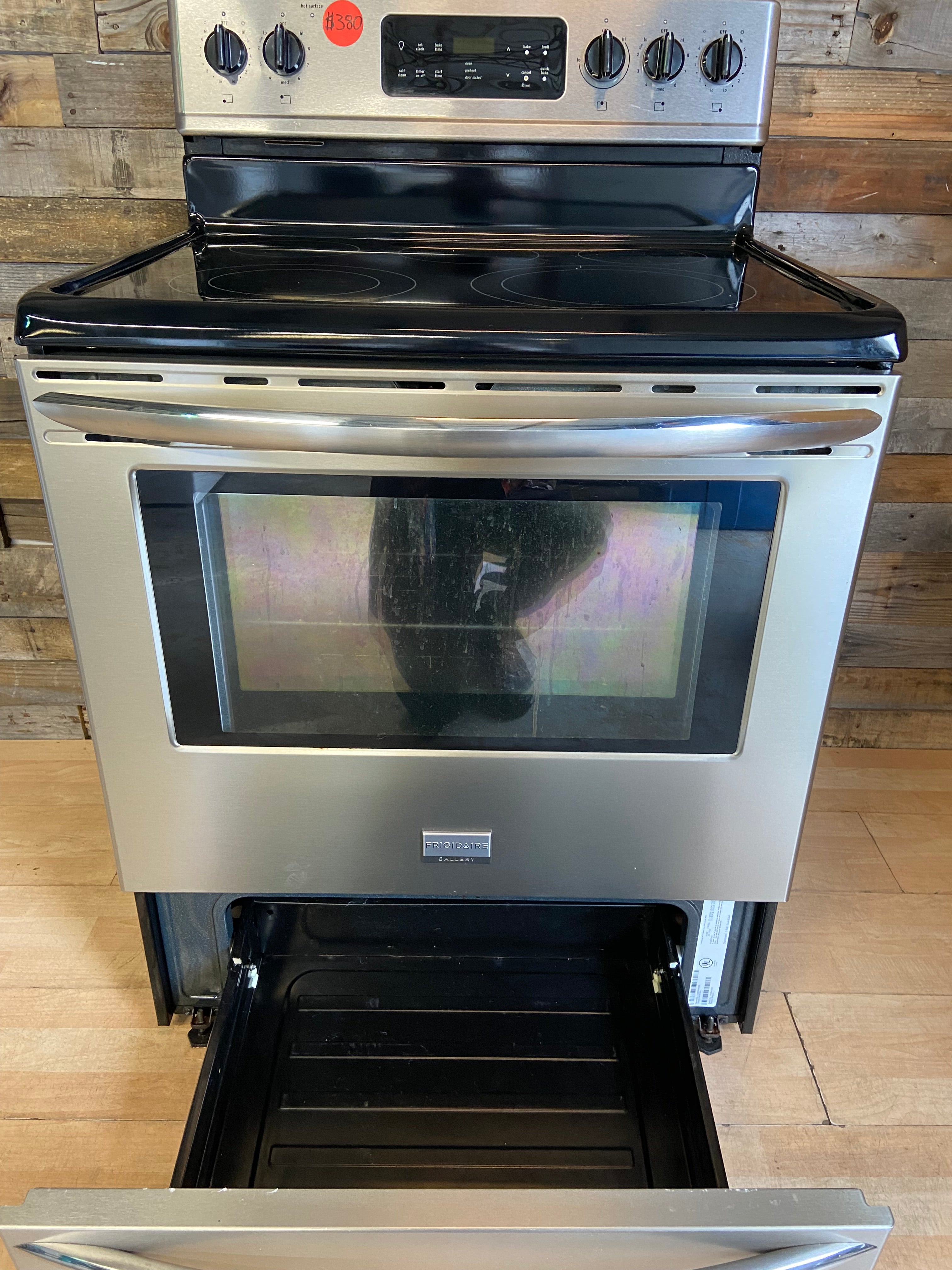 Frigidaire Gallery Range 5 Burner Convection Range