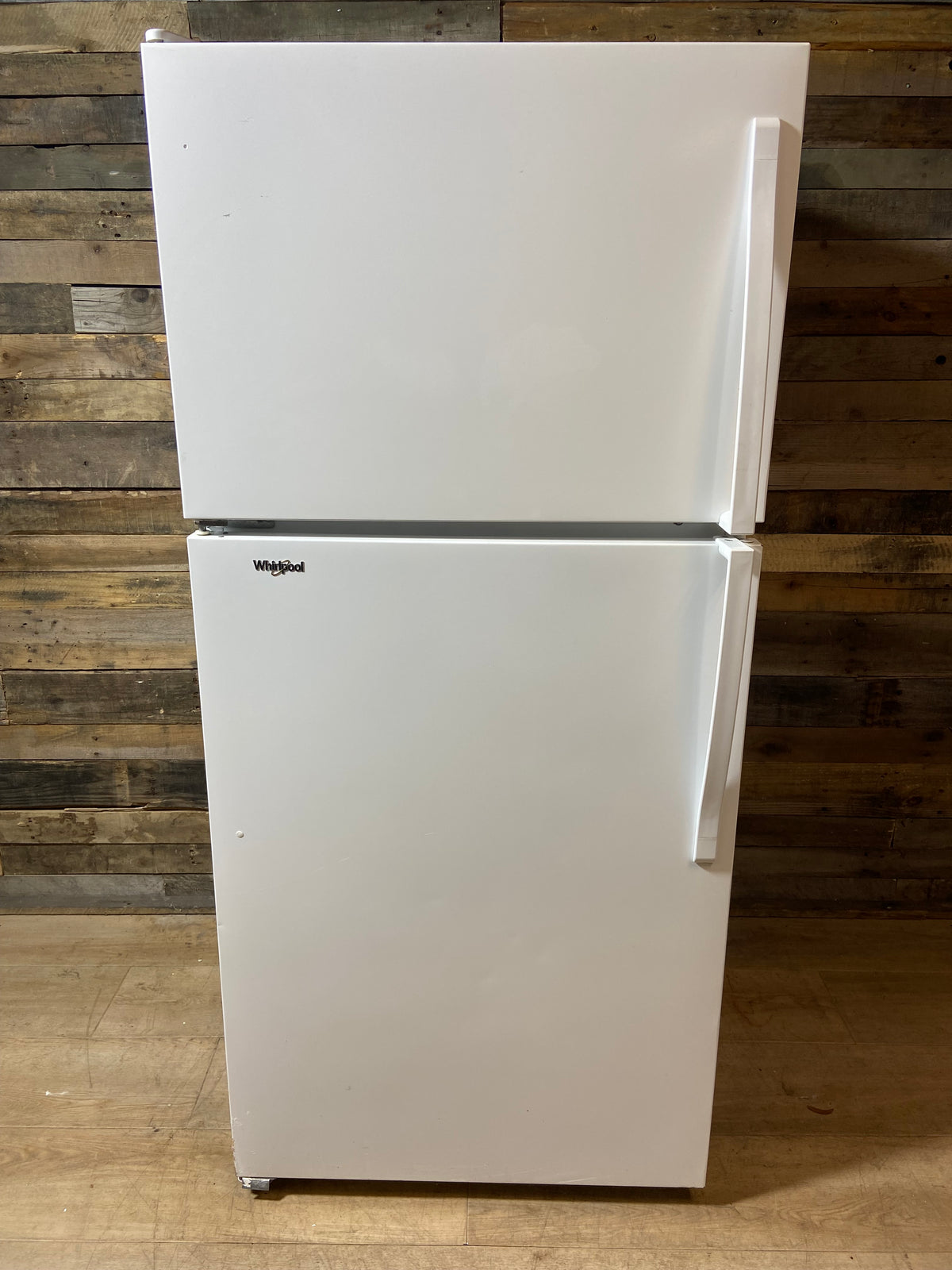 Whirlpool White Top/Bottom 30” Refrigerator With Ice Maker