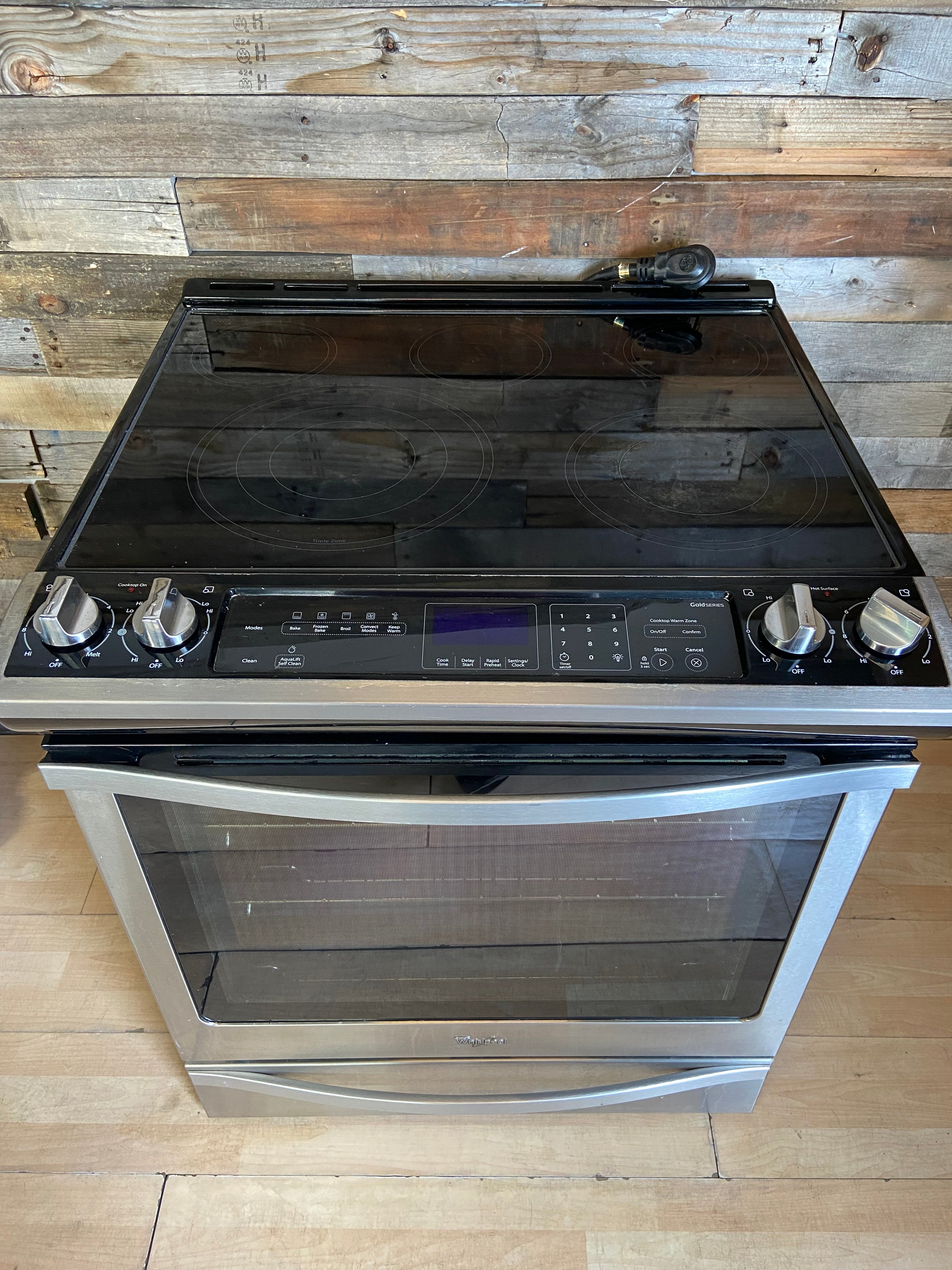 Whirlpool Slide In 5 Burner Convection Range