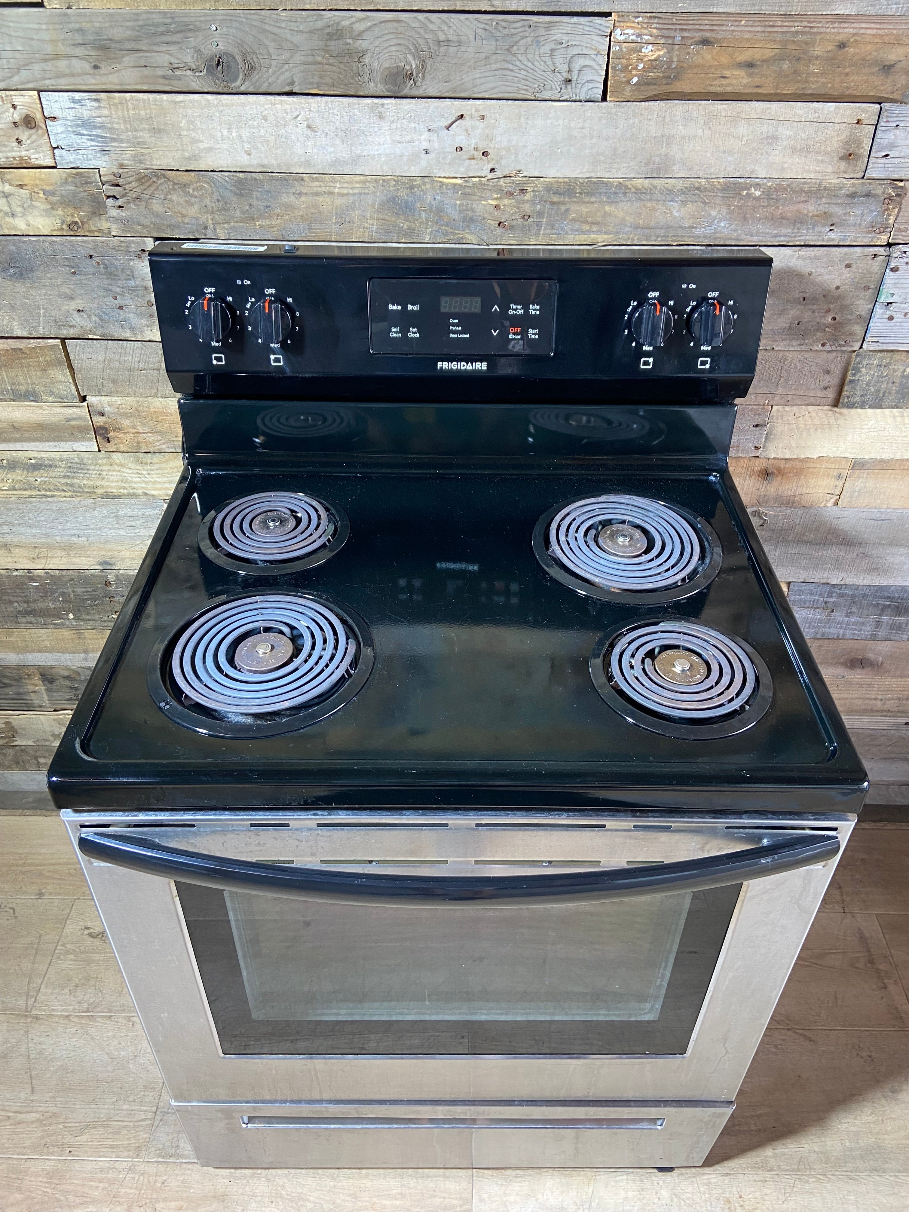 Frigidaire Stainless 4 Burner Coil Top Range