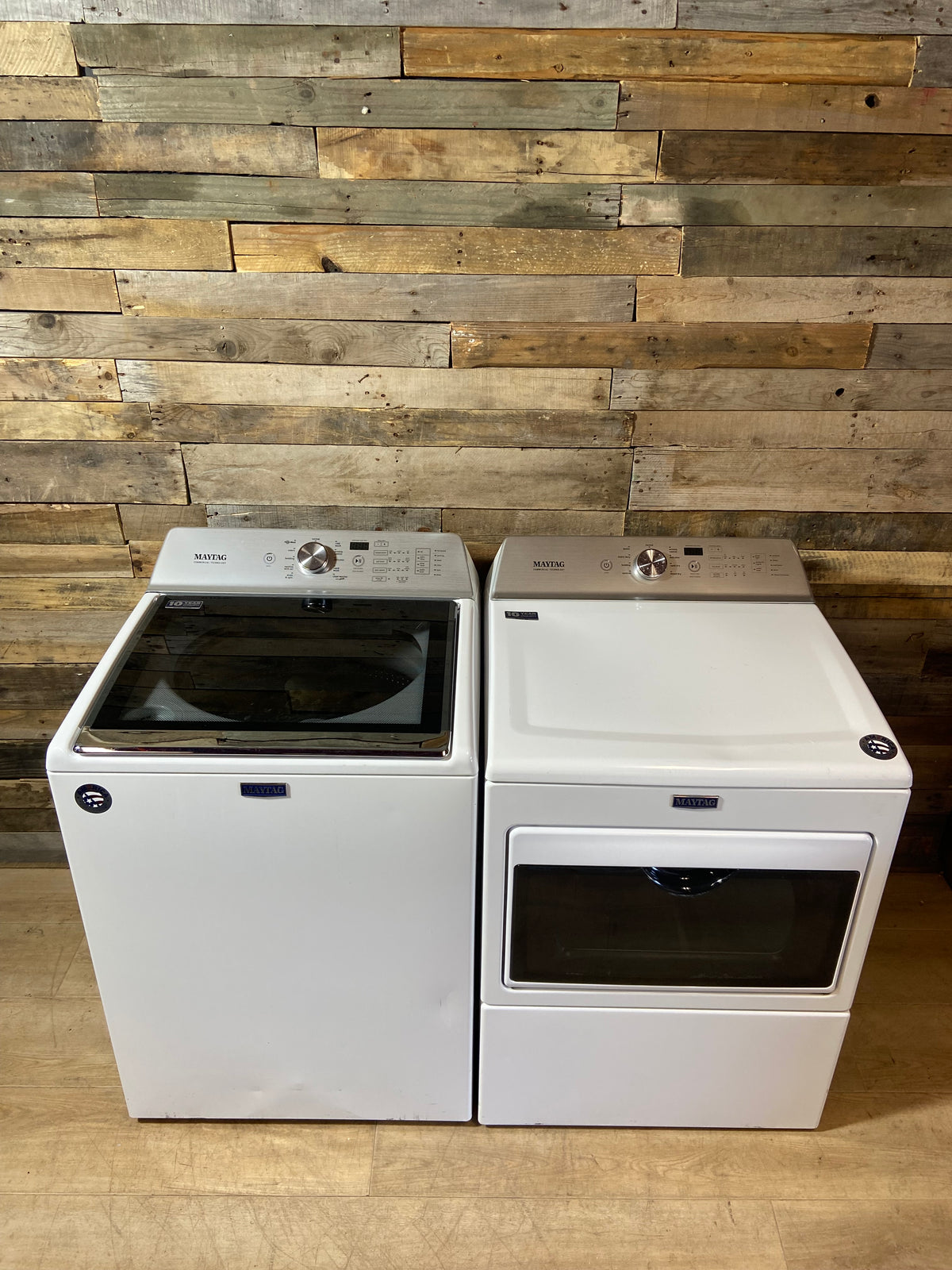 Maytag Commercial Technology Large Capacity Washer & Dryer Set