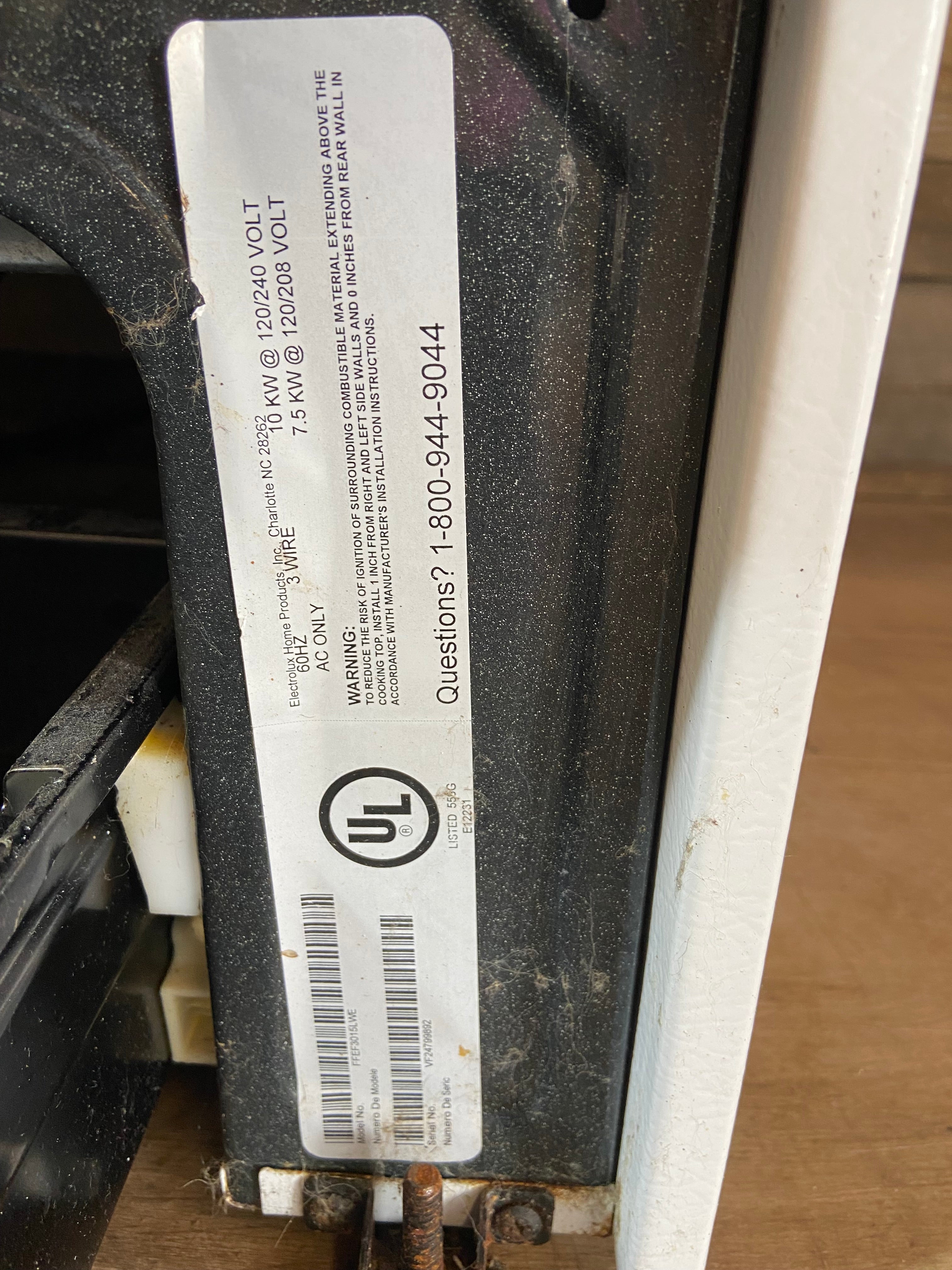 Frigidaire White Coil Top Range