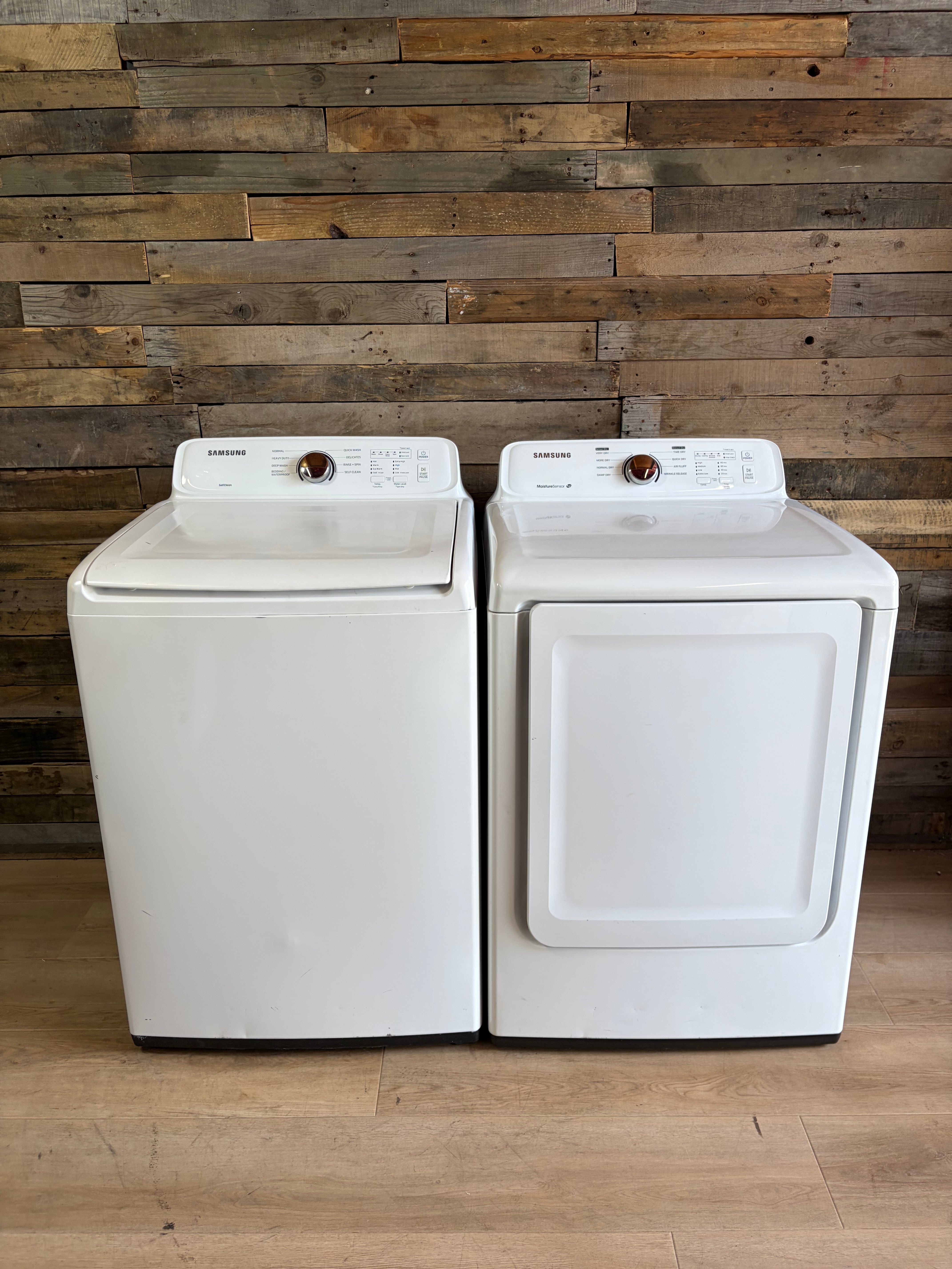 Samsung White Agitator Large Capacity Top Load Set