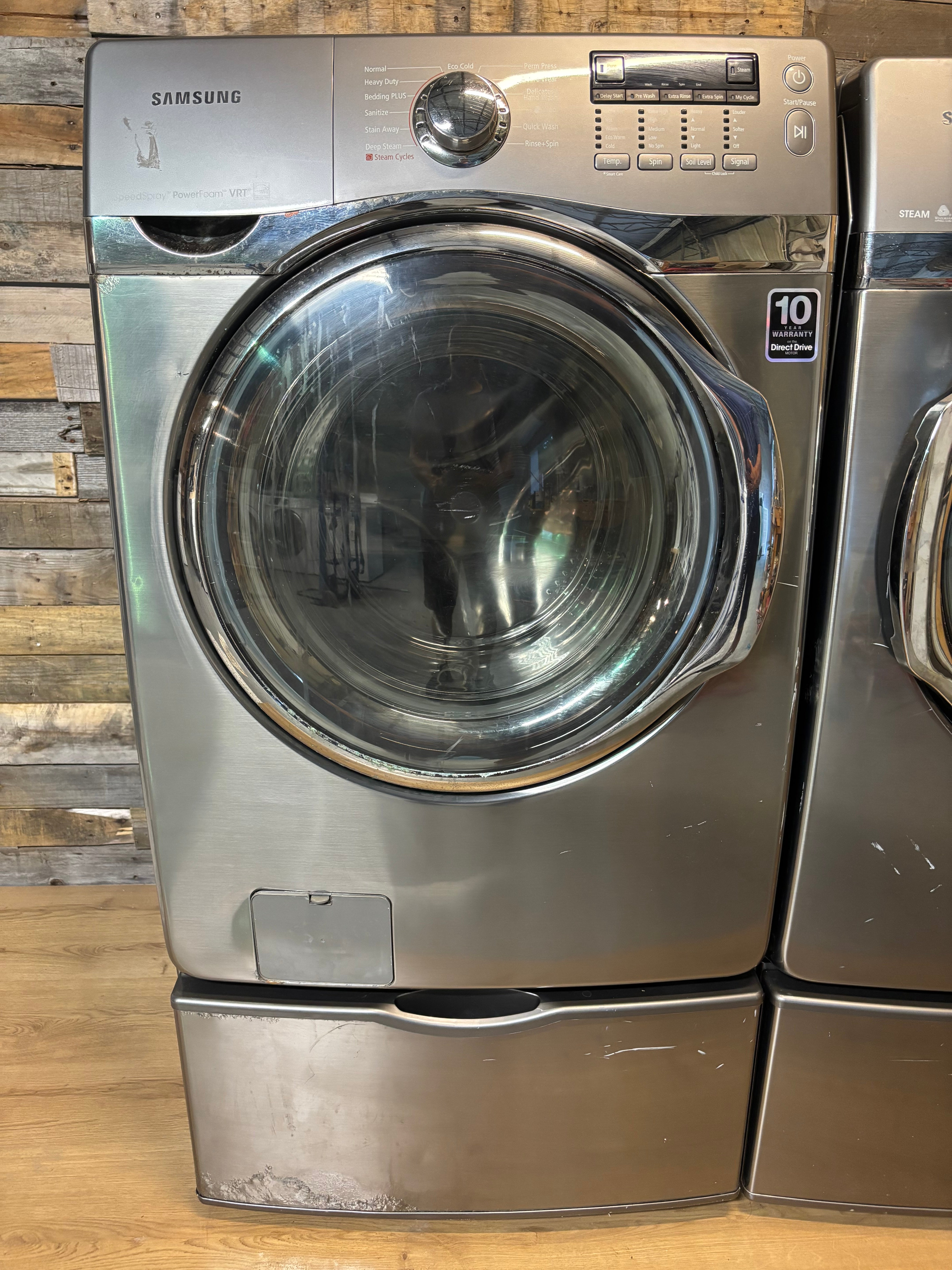Samsung Silver Pedestal Set