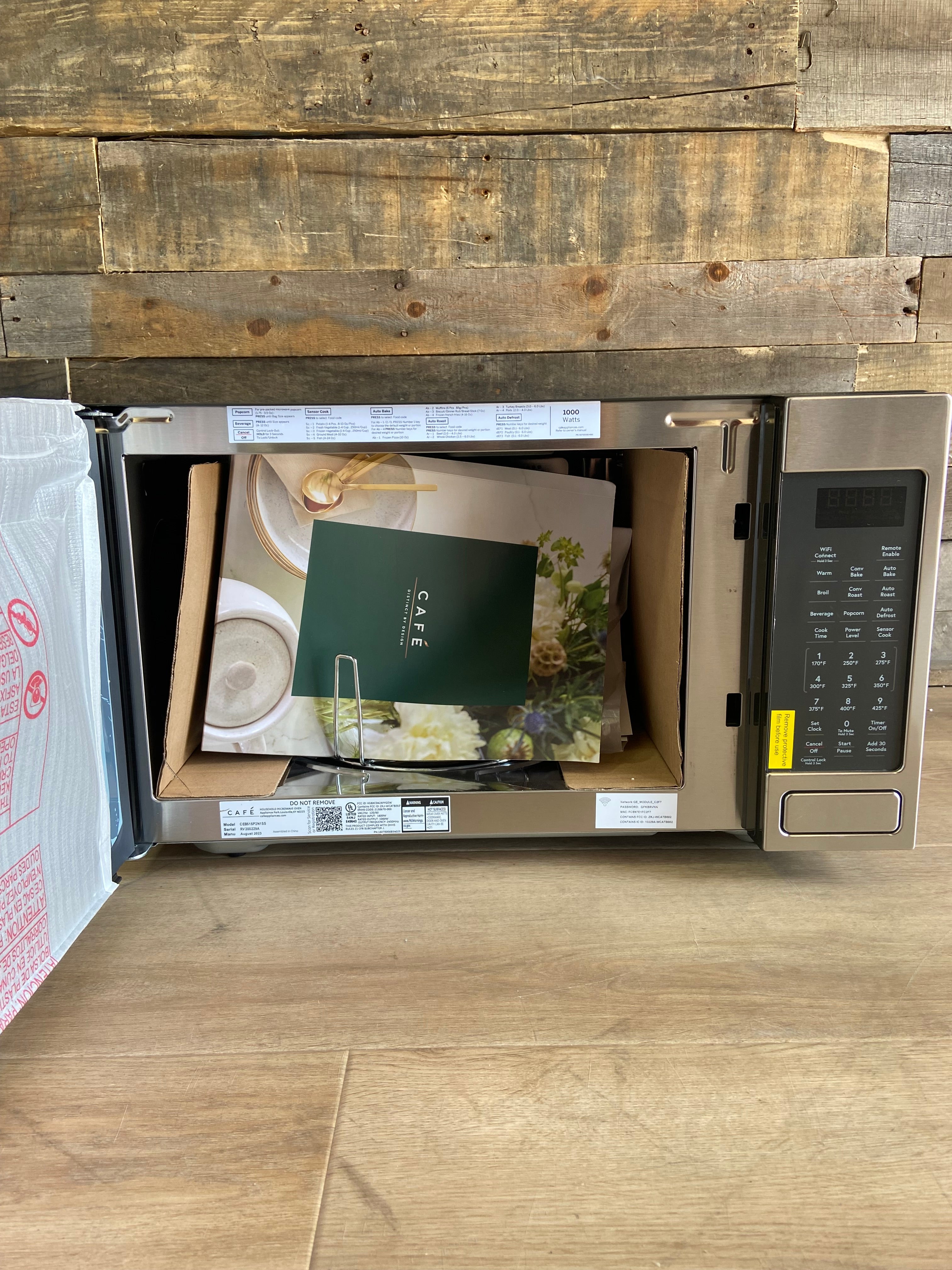 Stainless CAFÉ™ 1.5 Cu. Ft. Smart Countertop Convection/Microwave Oven