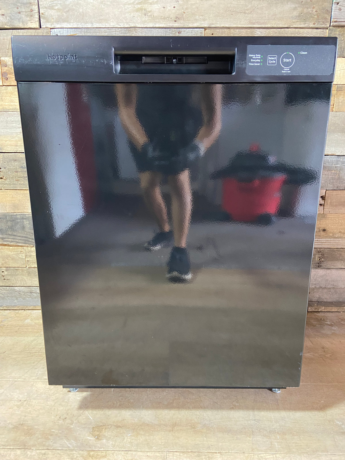 Hotpoint Black Dishwasher