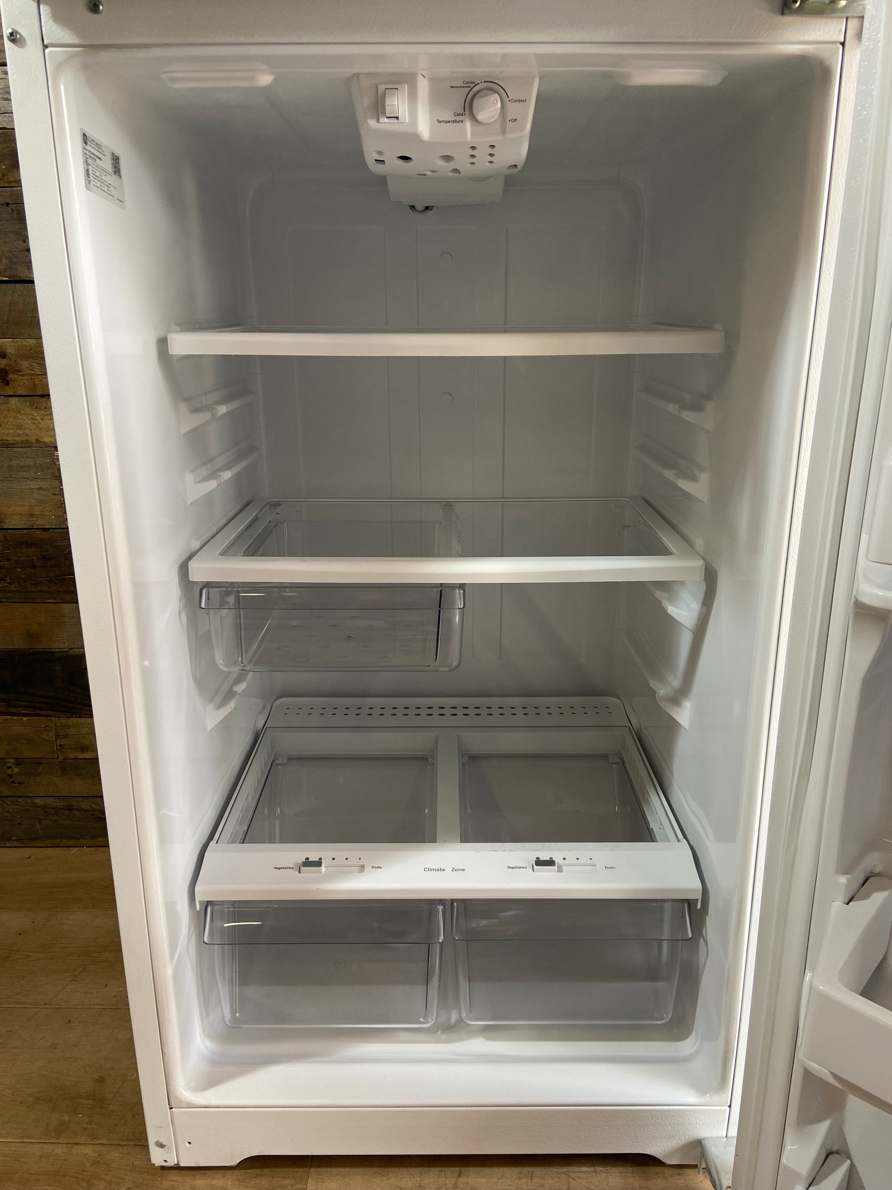 GE White Top/Bottom Refrigerator