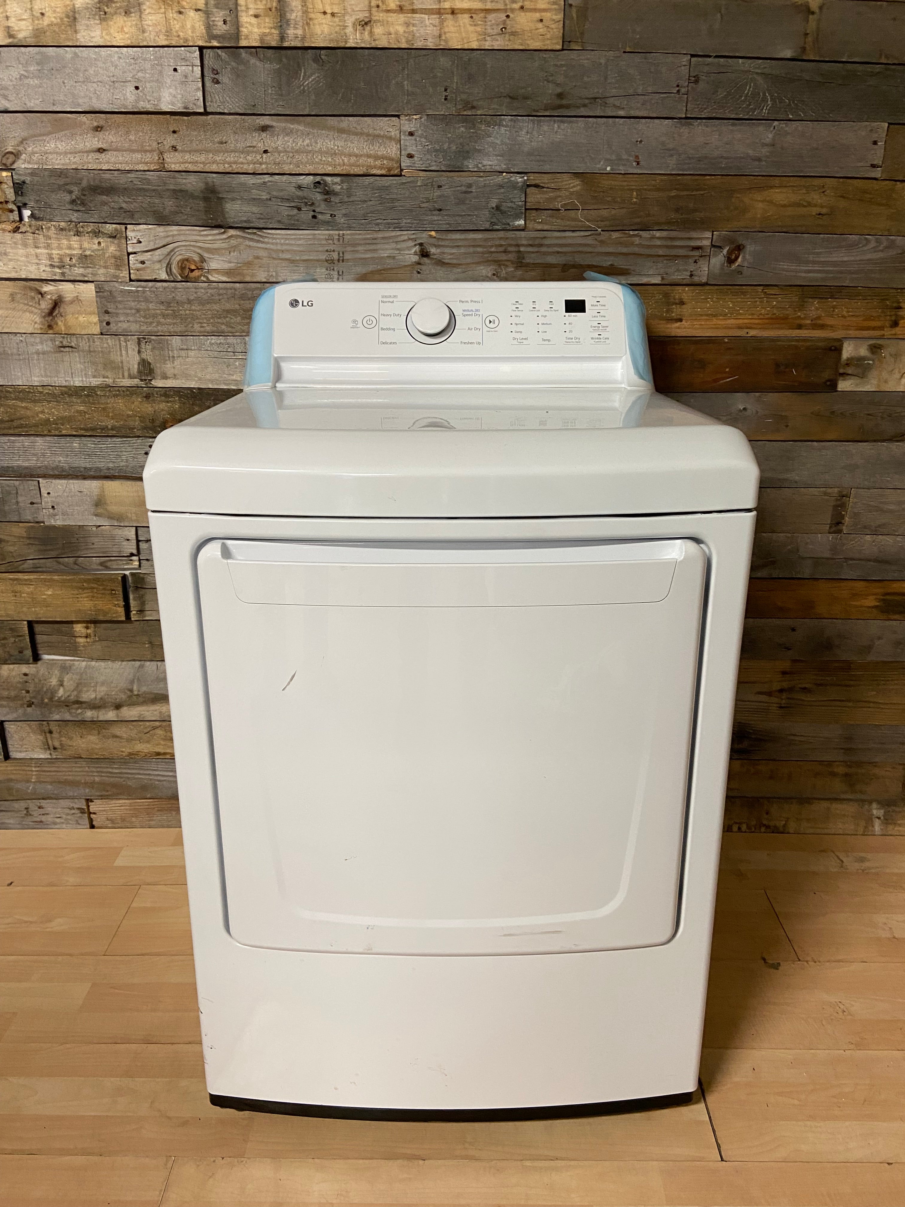 LG White New Scratch and Dent Dryer
