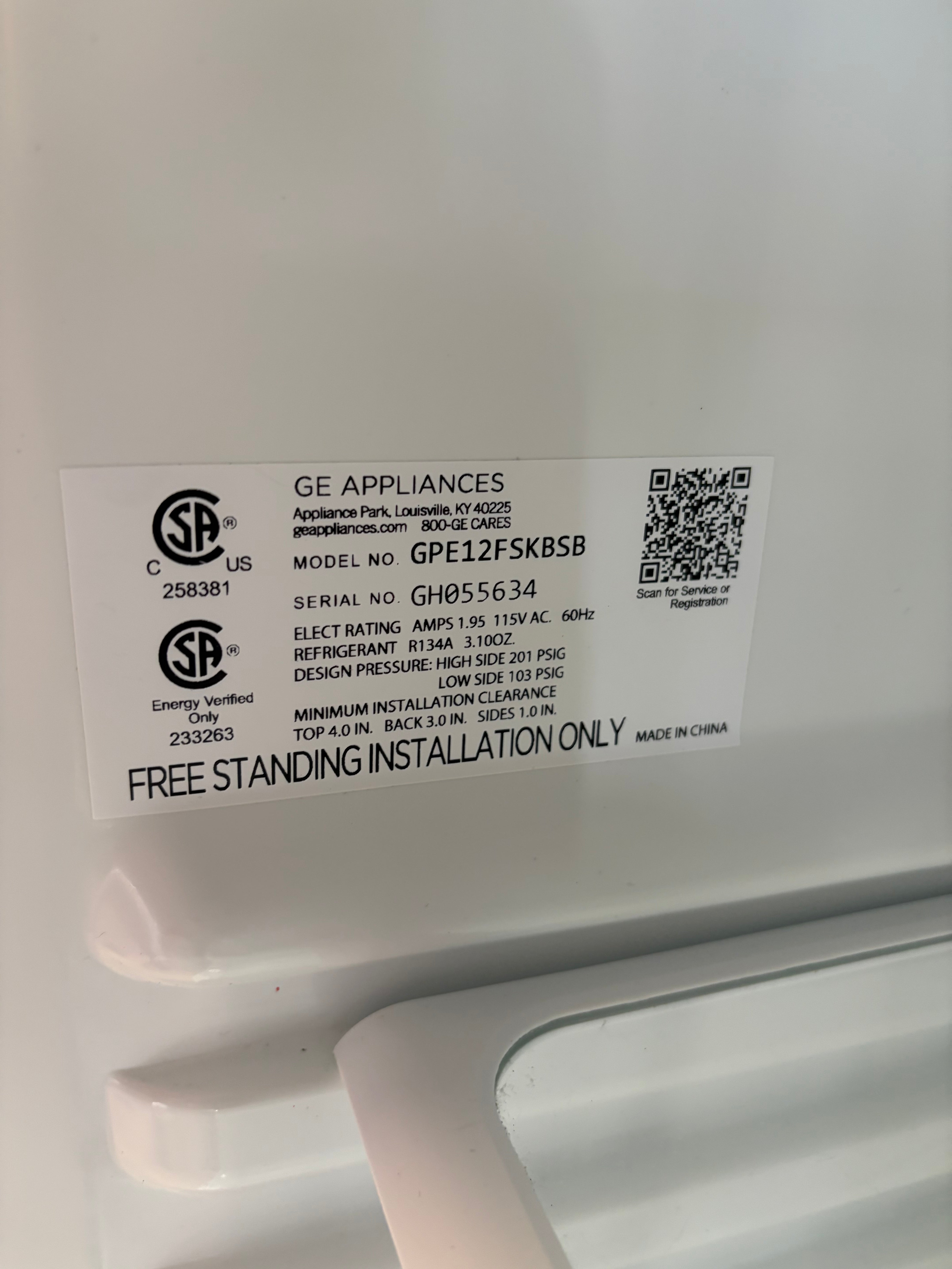 GE Apartment Sized Stainless Kitchen Set