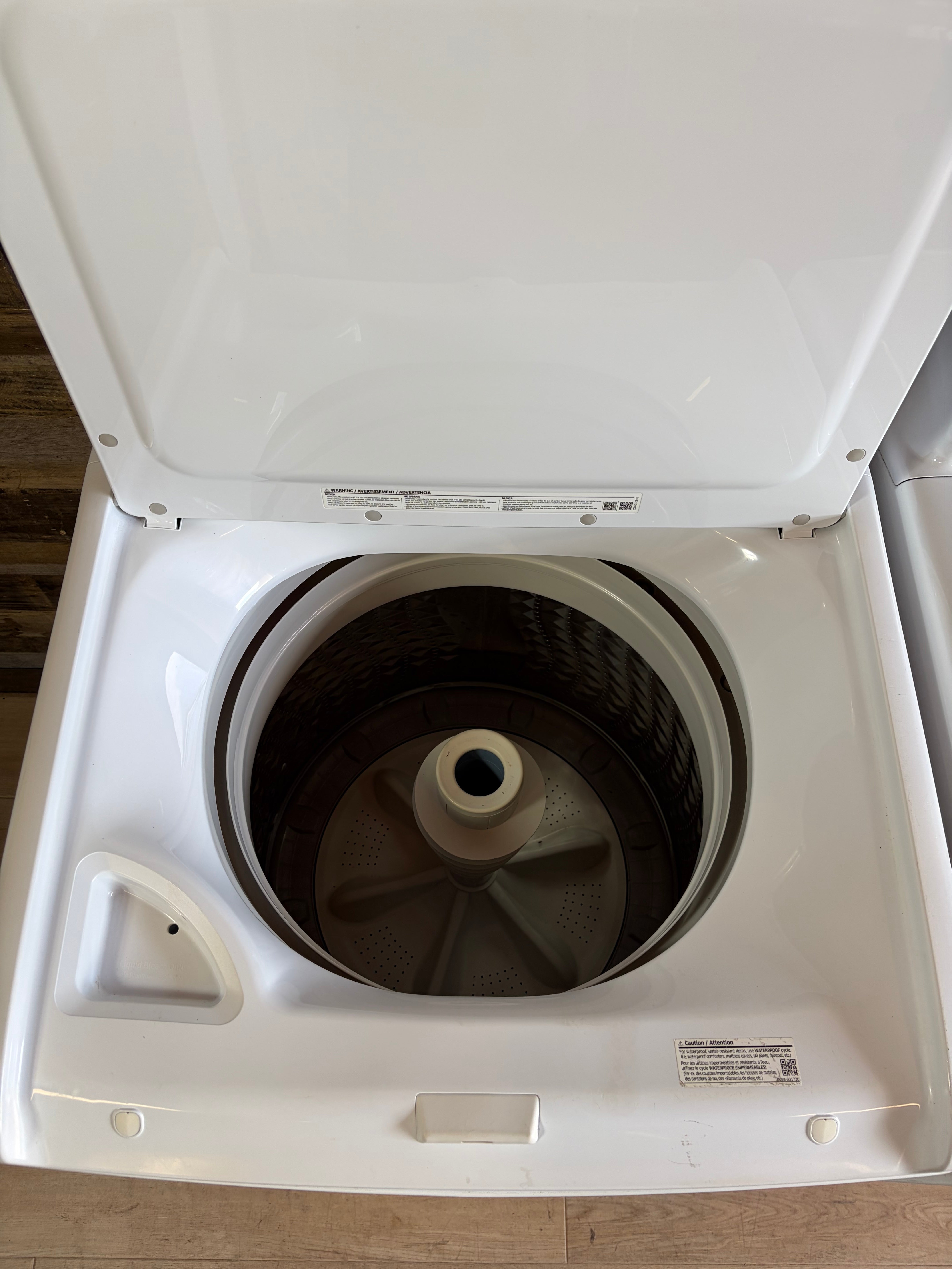 Samsung White Agitator Large Capacity Top Load Set