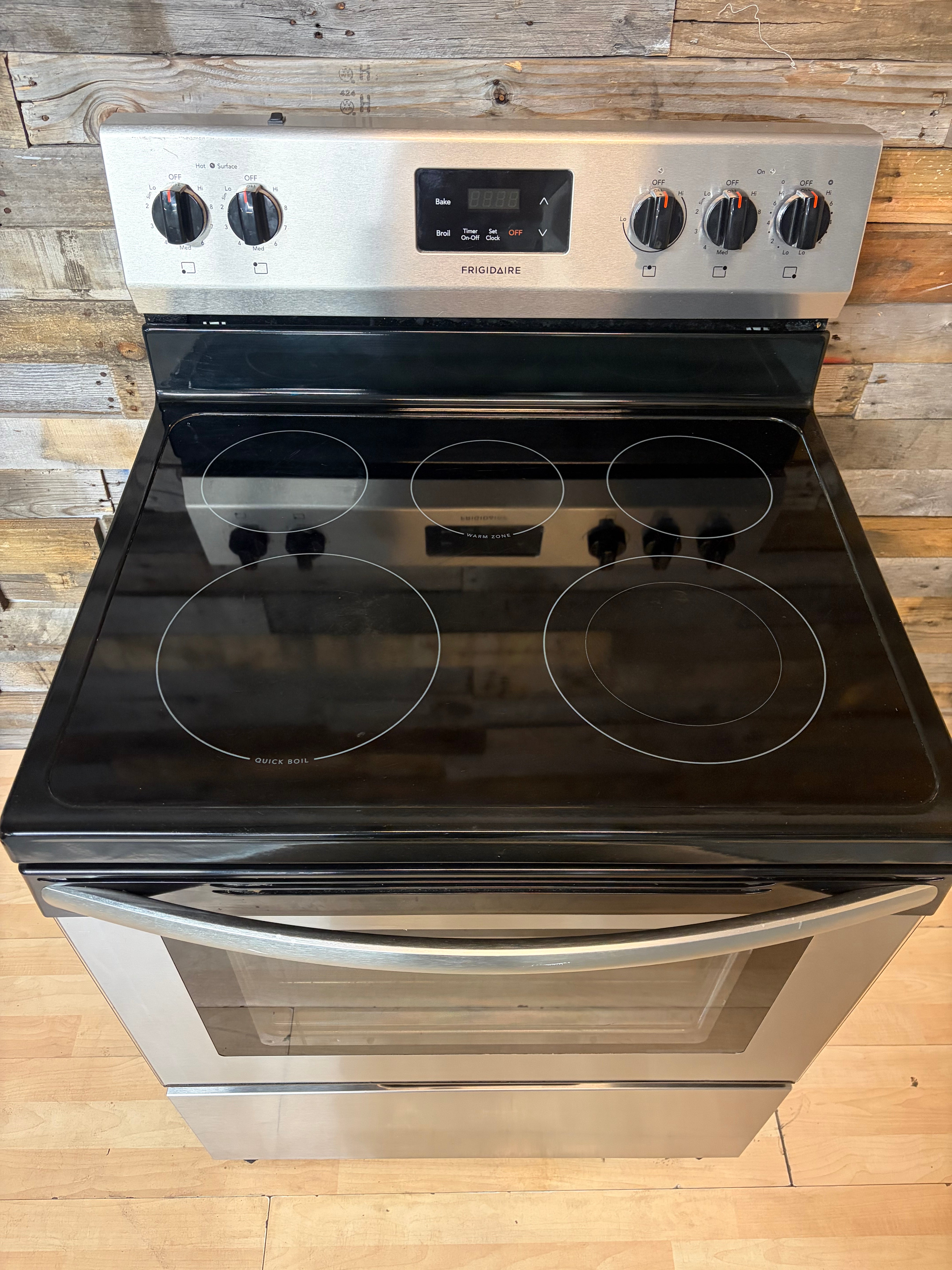 Stainless Frigidaire 5 Burner Glass Top Range