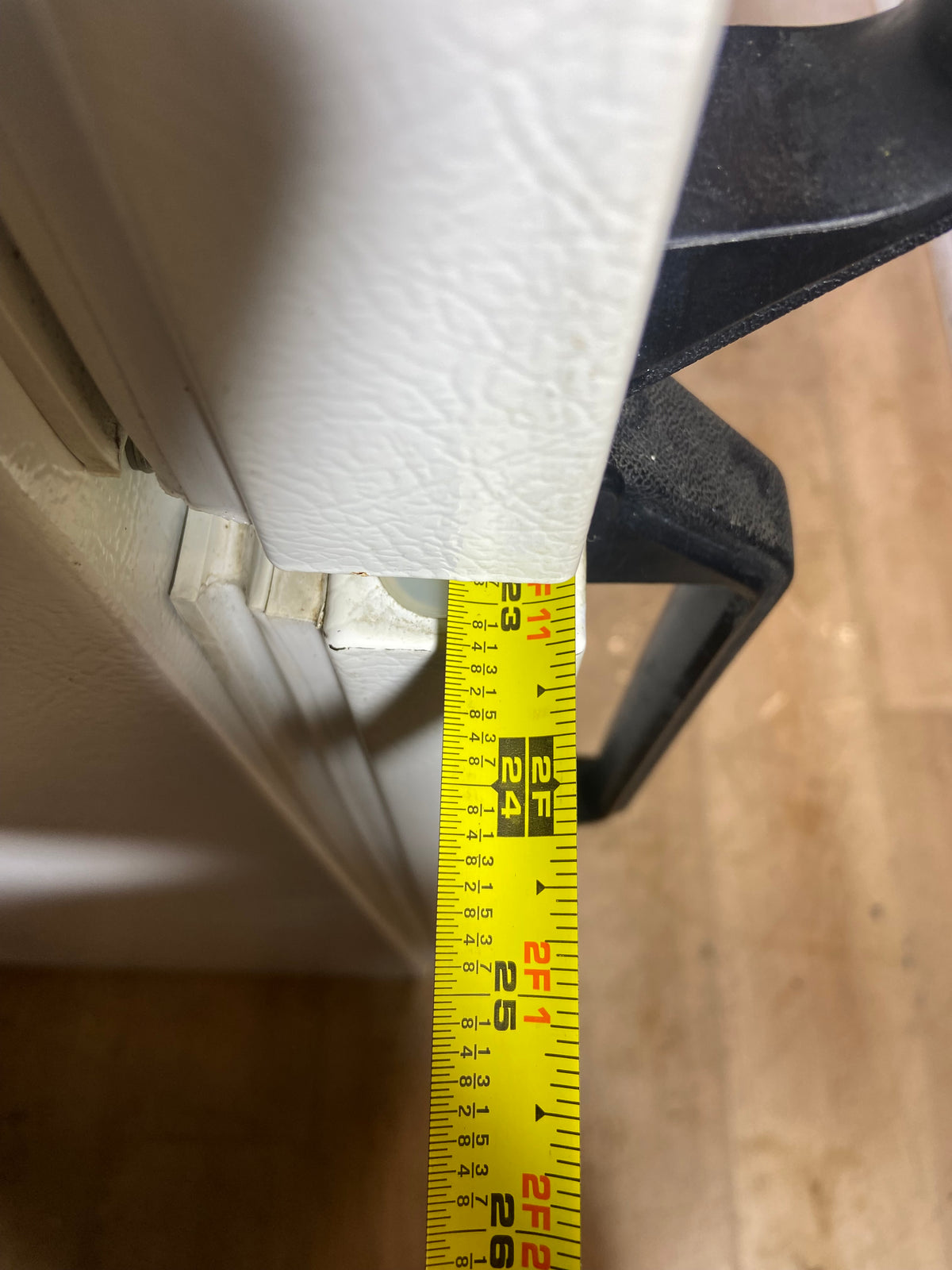 Kenmore 23.5” Wide Top/Bottom Refrigerator
