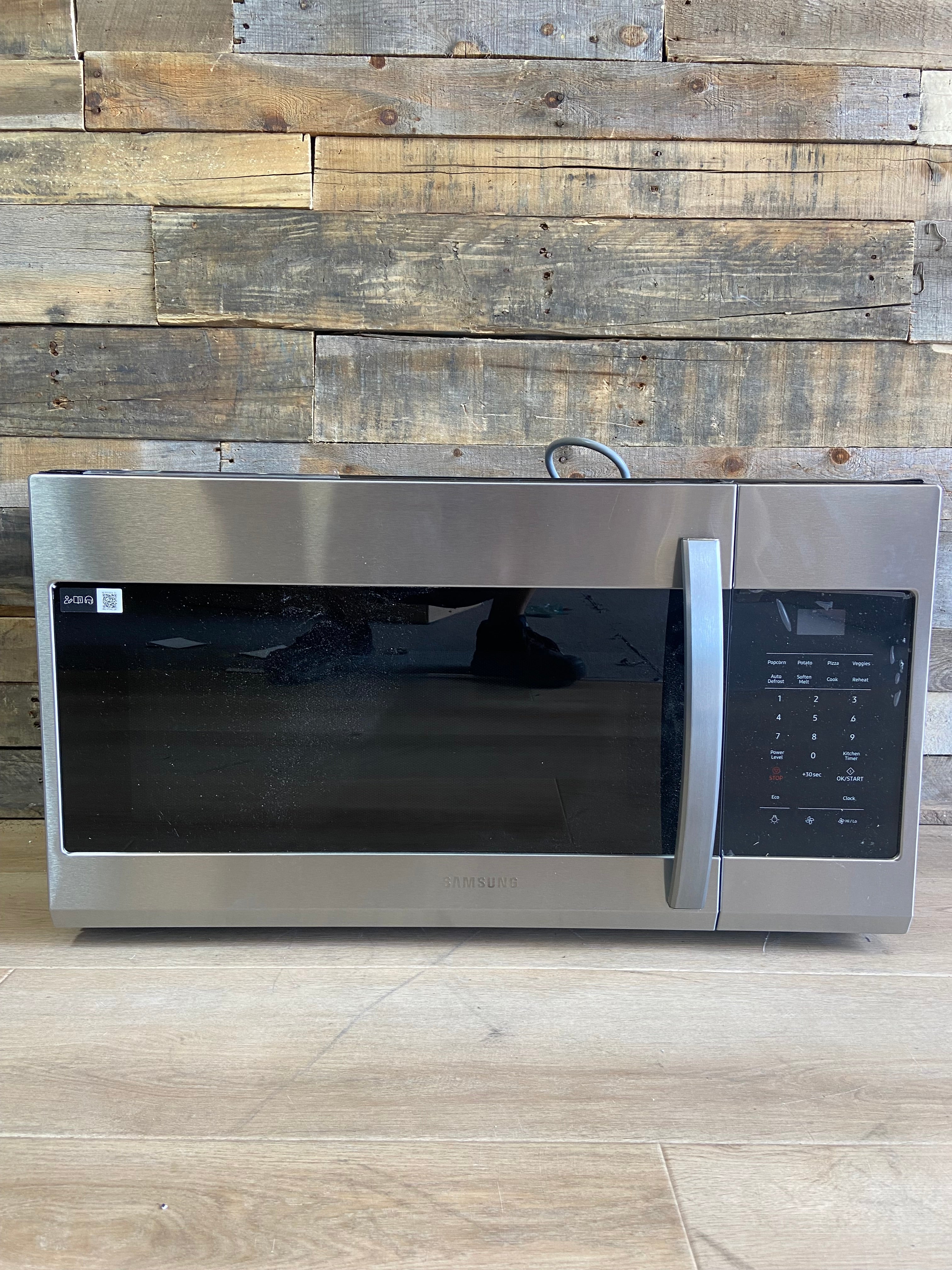Stainless Samsung 1.6 cu. ft. 1000 W Over-the-Range Microwave with Auto Cook