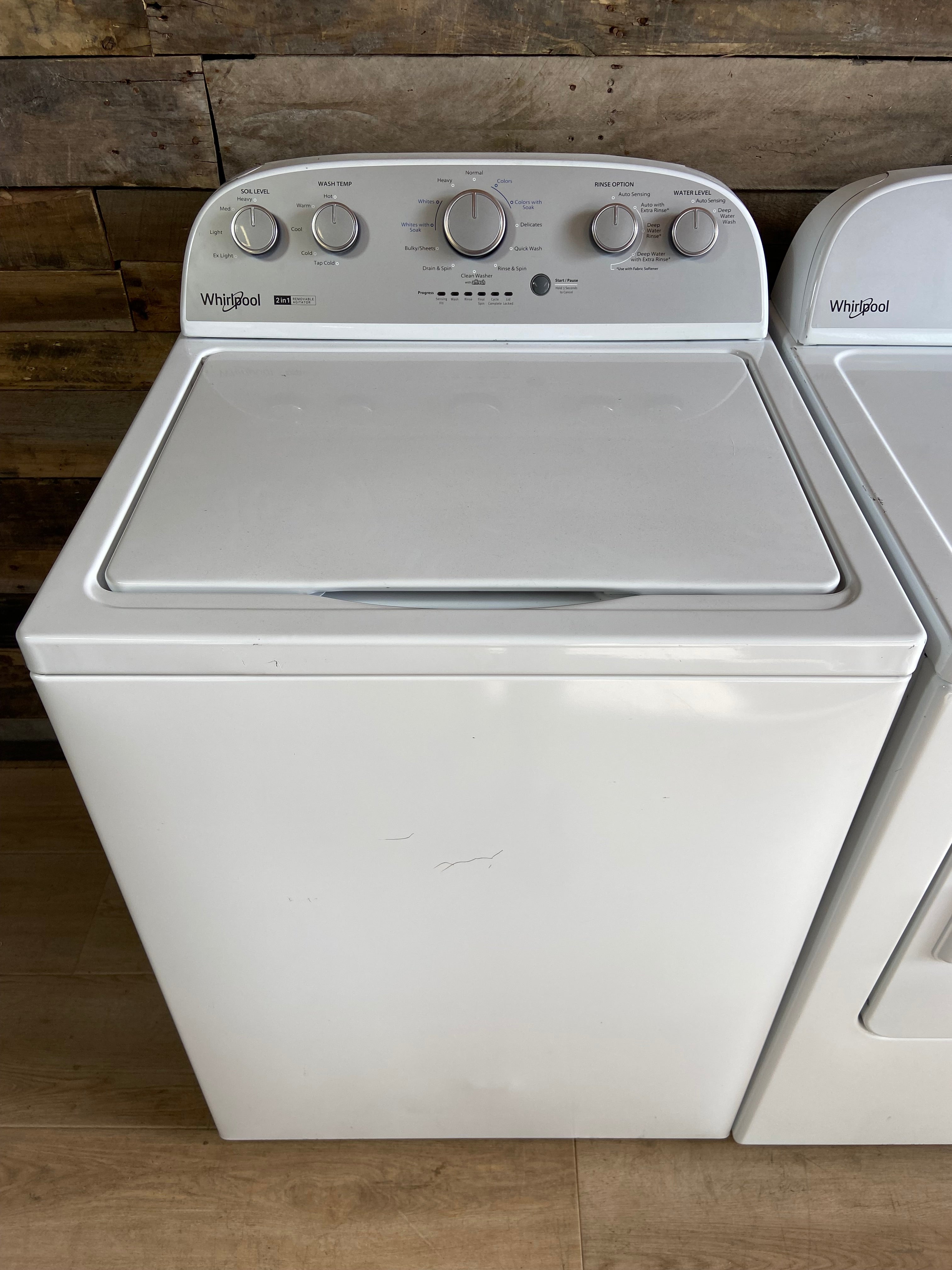 Whirlpool 2/1 Removable Agitator Washer Dryer Set
