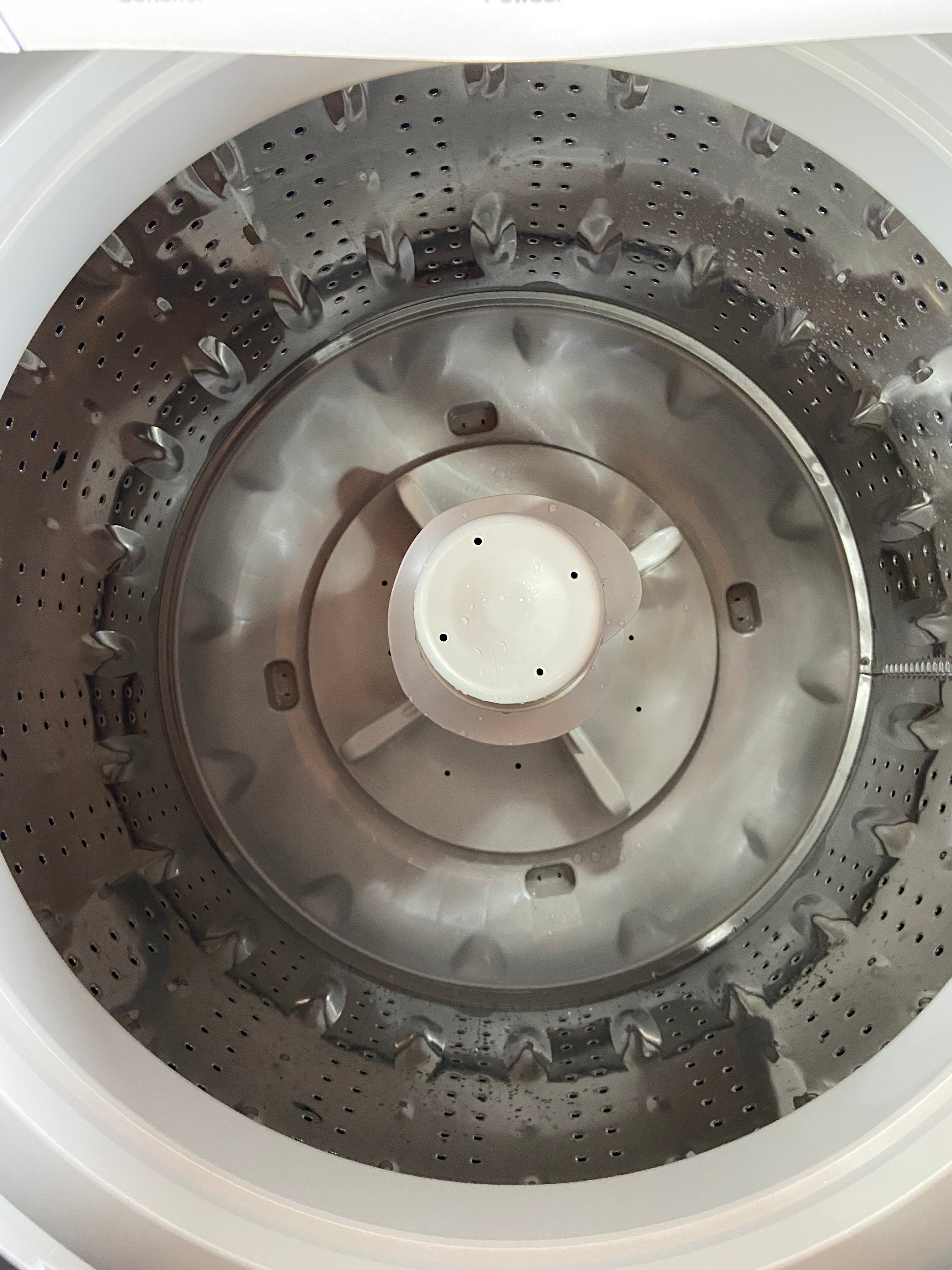 Insignia 4.1 Cu. Ft. Top Load Washer