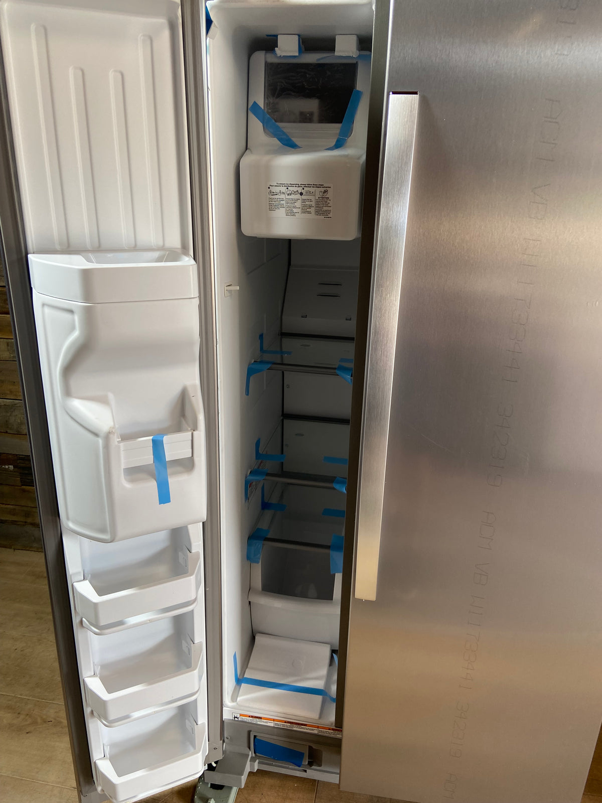NEW IN BOX🔥 Whirlpool 21.4-cu ft Standard-Depth 33-in Wide Side-by-Side Refrigerator with Ice Maker Fingerprint Resistant Stainless Finish )