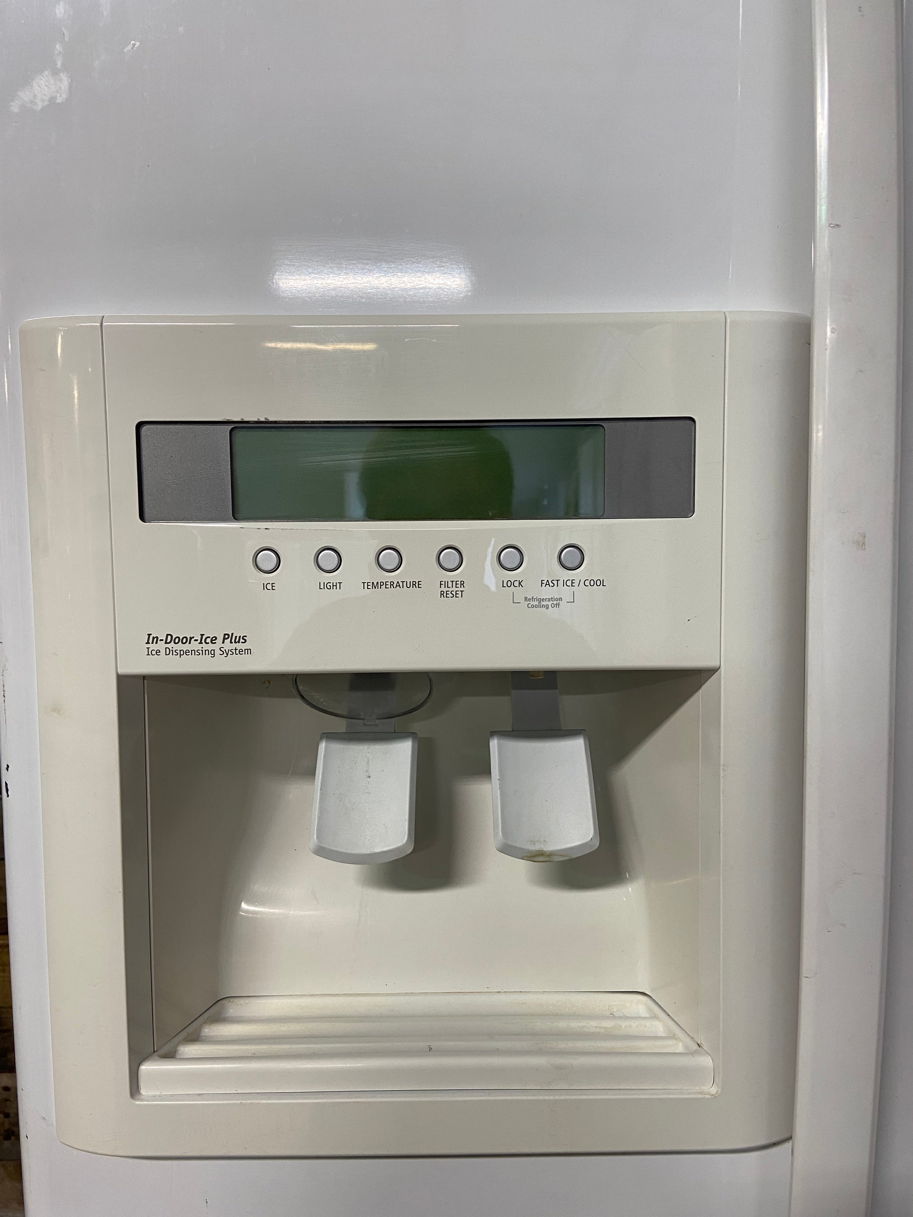 White Whirlpool Gold side by side