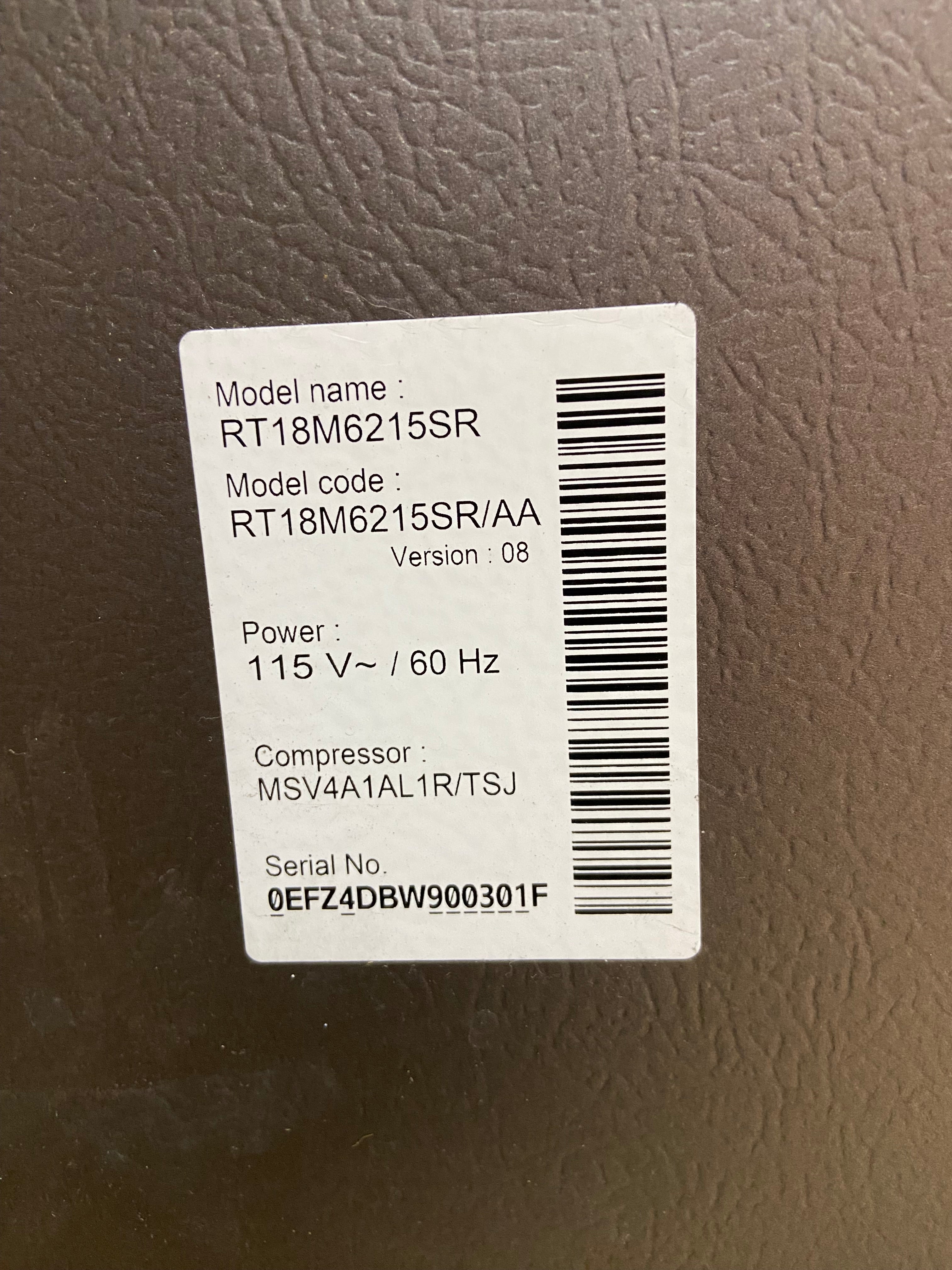 Samsung 18-Cu. Ft. Top Freezer Refrigerator with Ice Maker