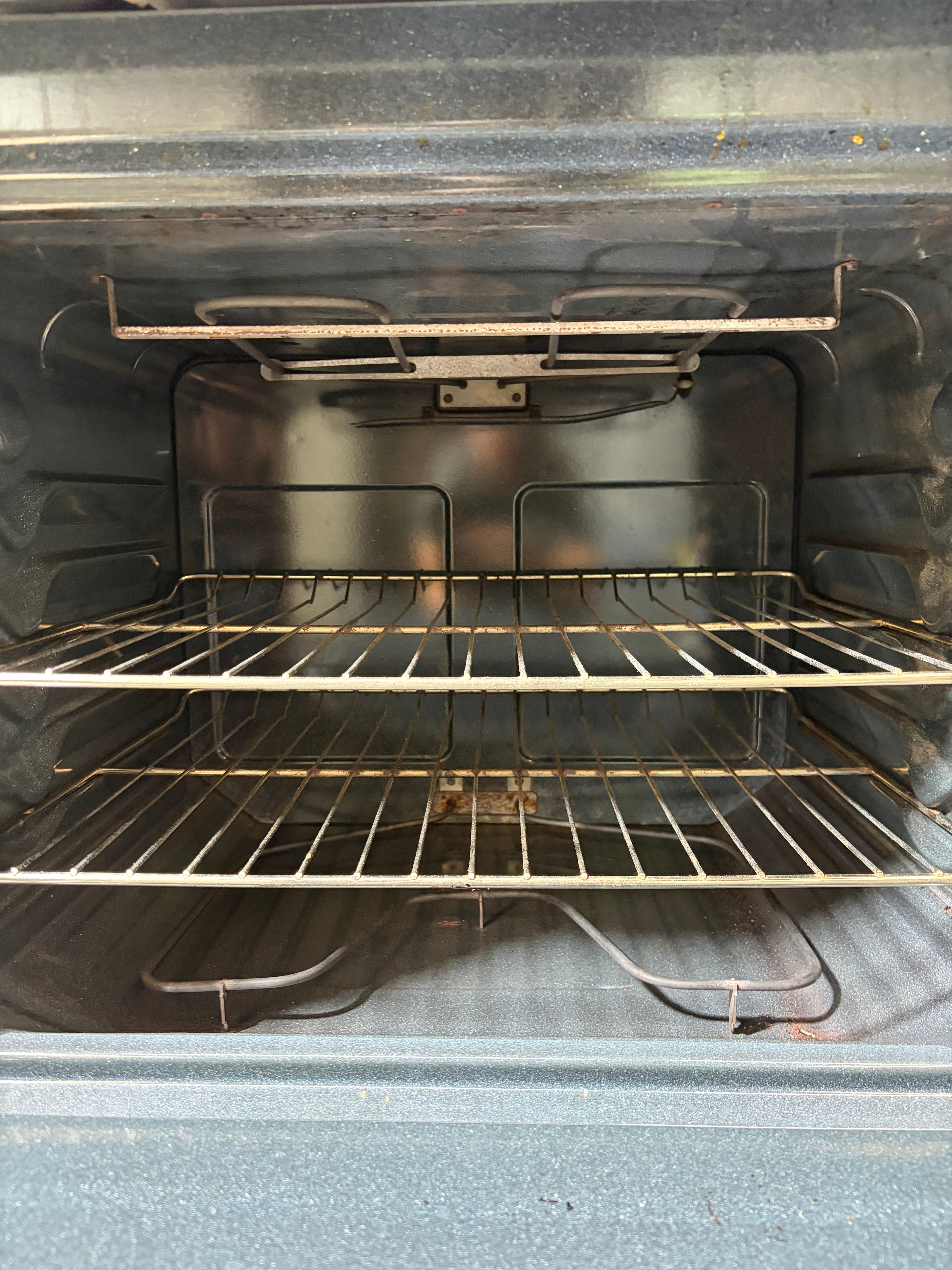 GE White and Black Coil Top Range
