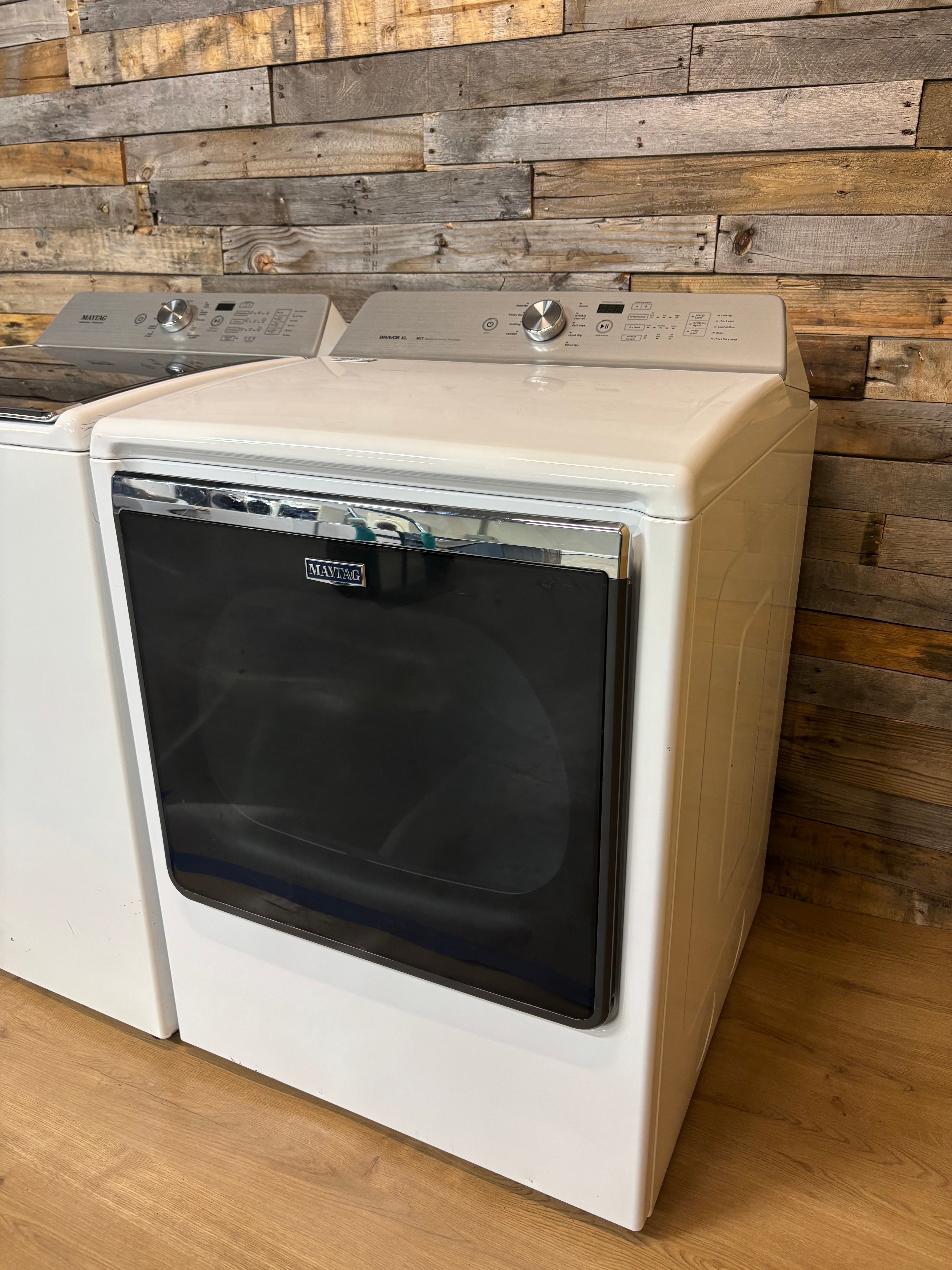 Maytag Bravos Top Load Set