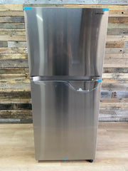 Samsung 18-Cu. Ft. Top Freezer Refrigerator with Ice Maker