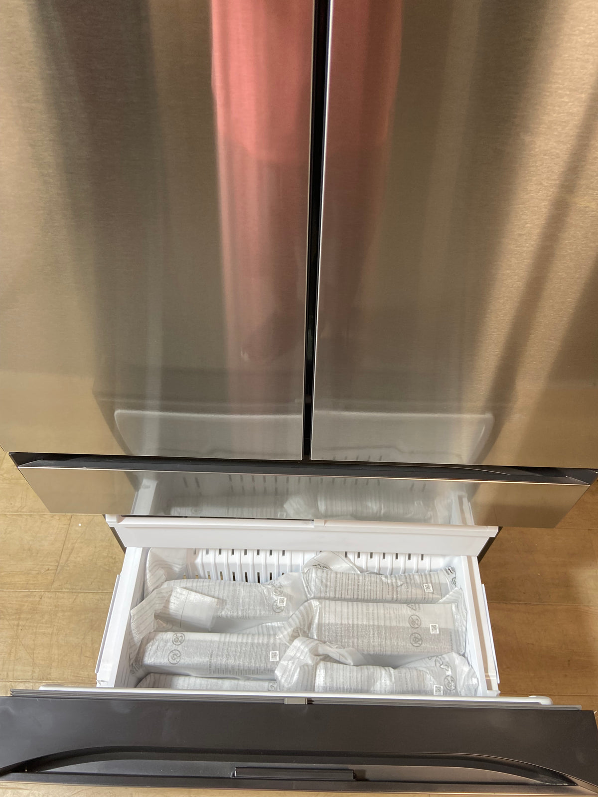 Samsung Bespoke AI Standard-Depth Beverage Center 29-cu ft 4 -Door 36-in Wide French Door Refrigerator with Dual Ice Make