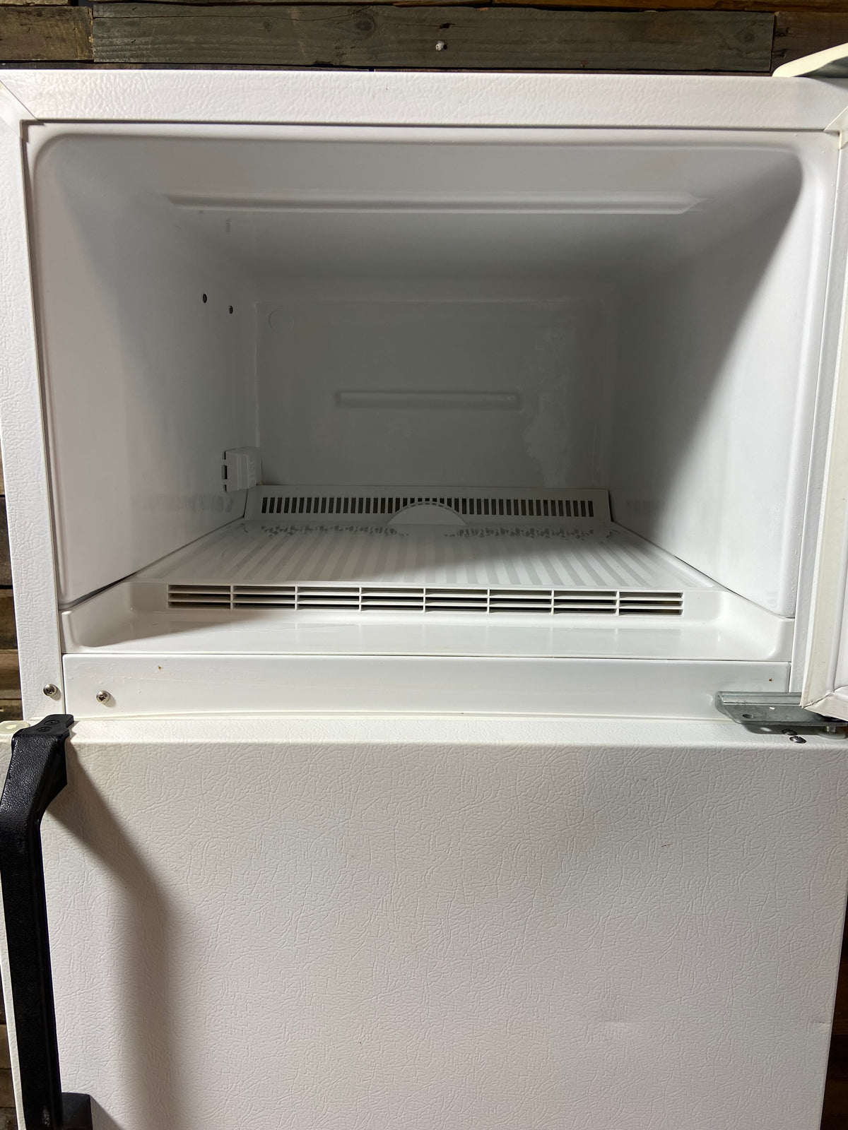 Kenmore 23.5” Wide Top/Bottom Refrigerator