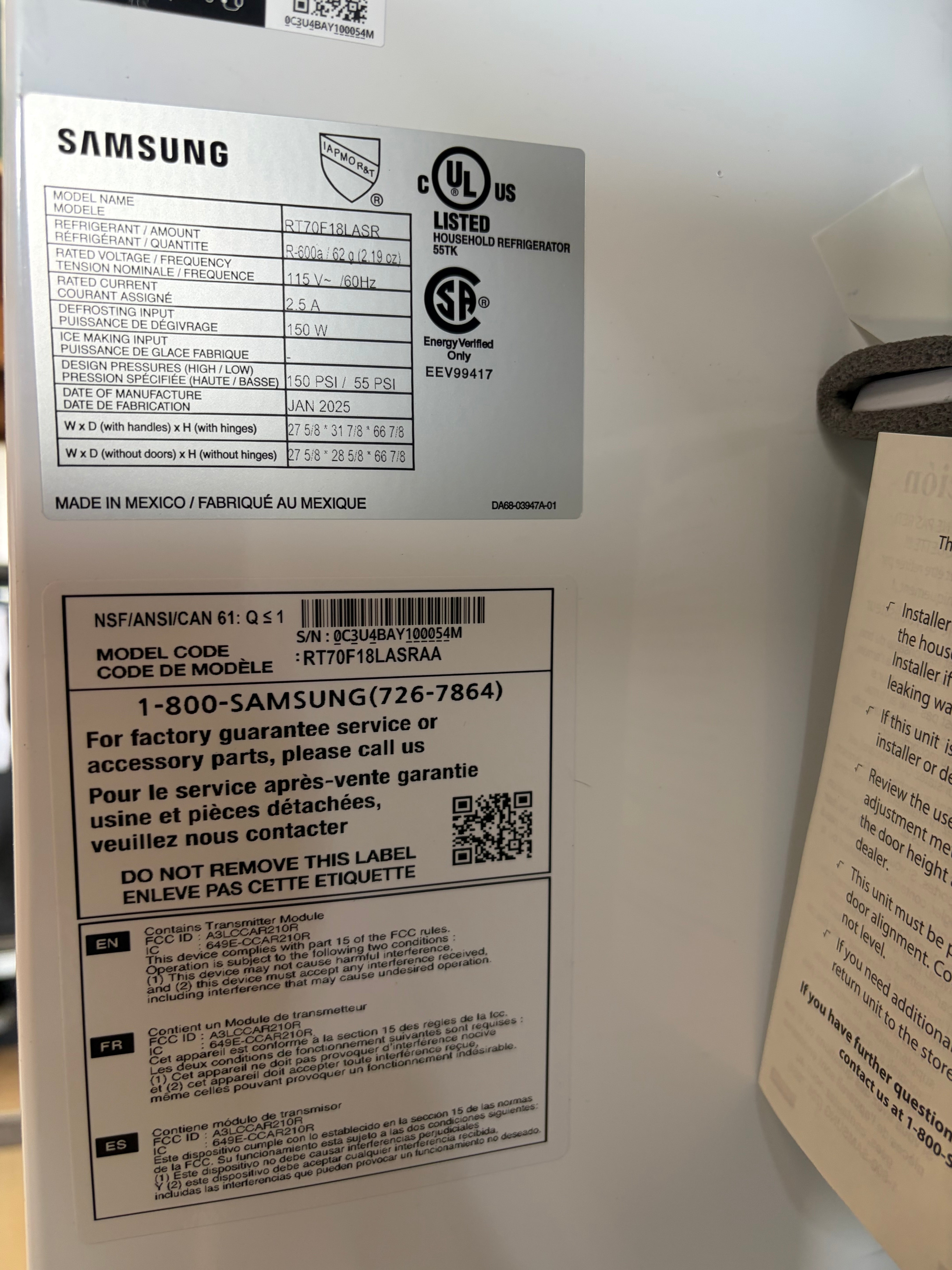Samsung 18-Cu. Ft. Top Freezer Refrigerator with Ice Maker
