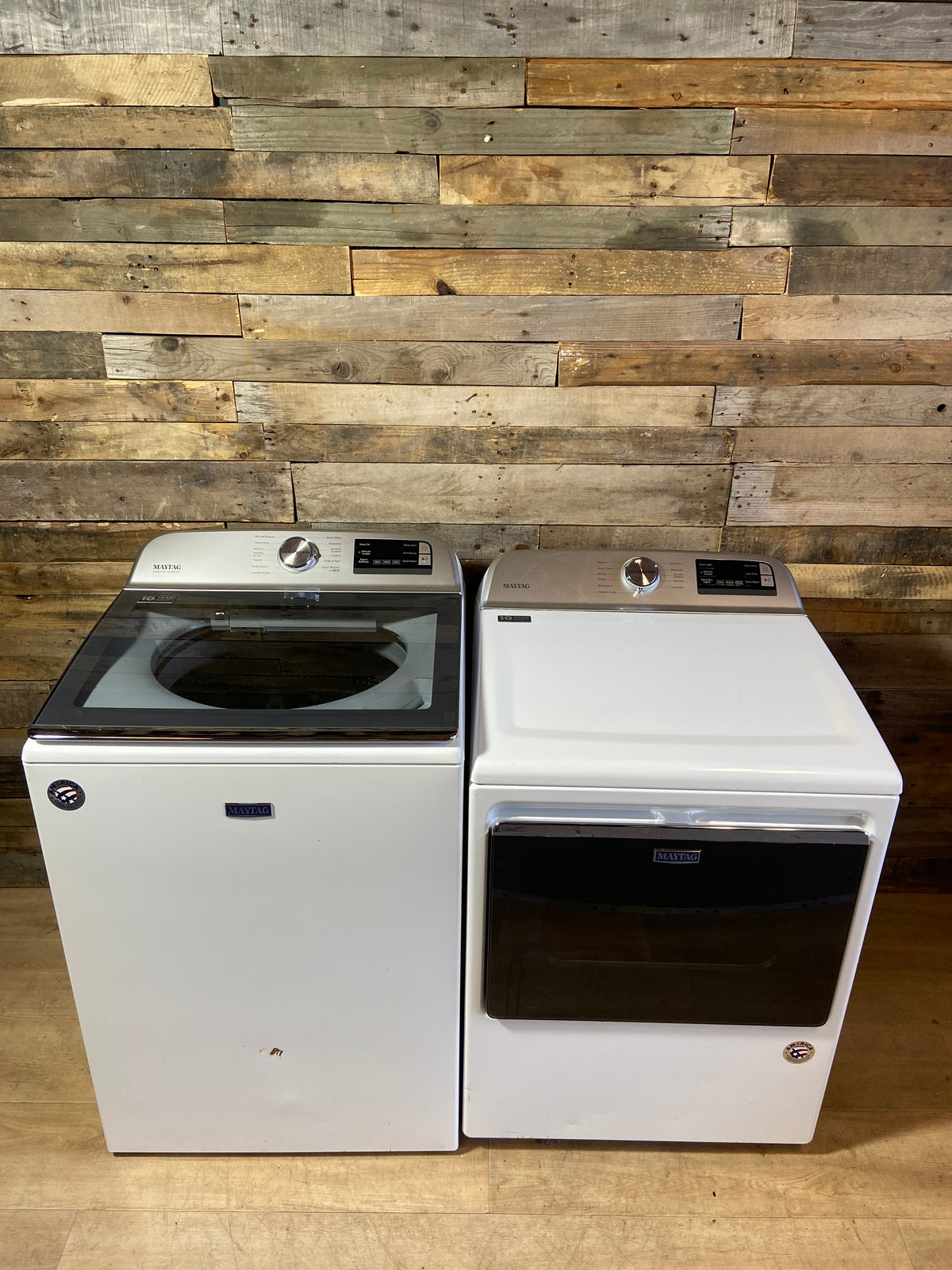 Maytag Extra Power Large Capacity Washer & Dryer Set (Agitator)