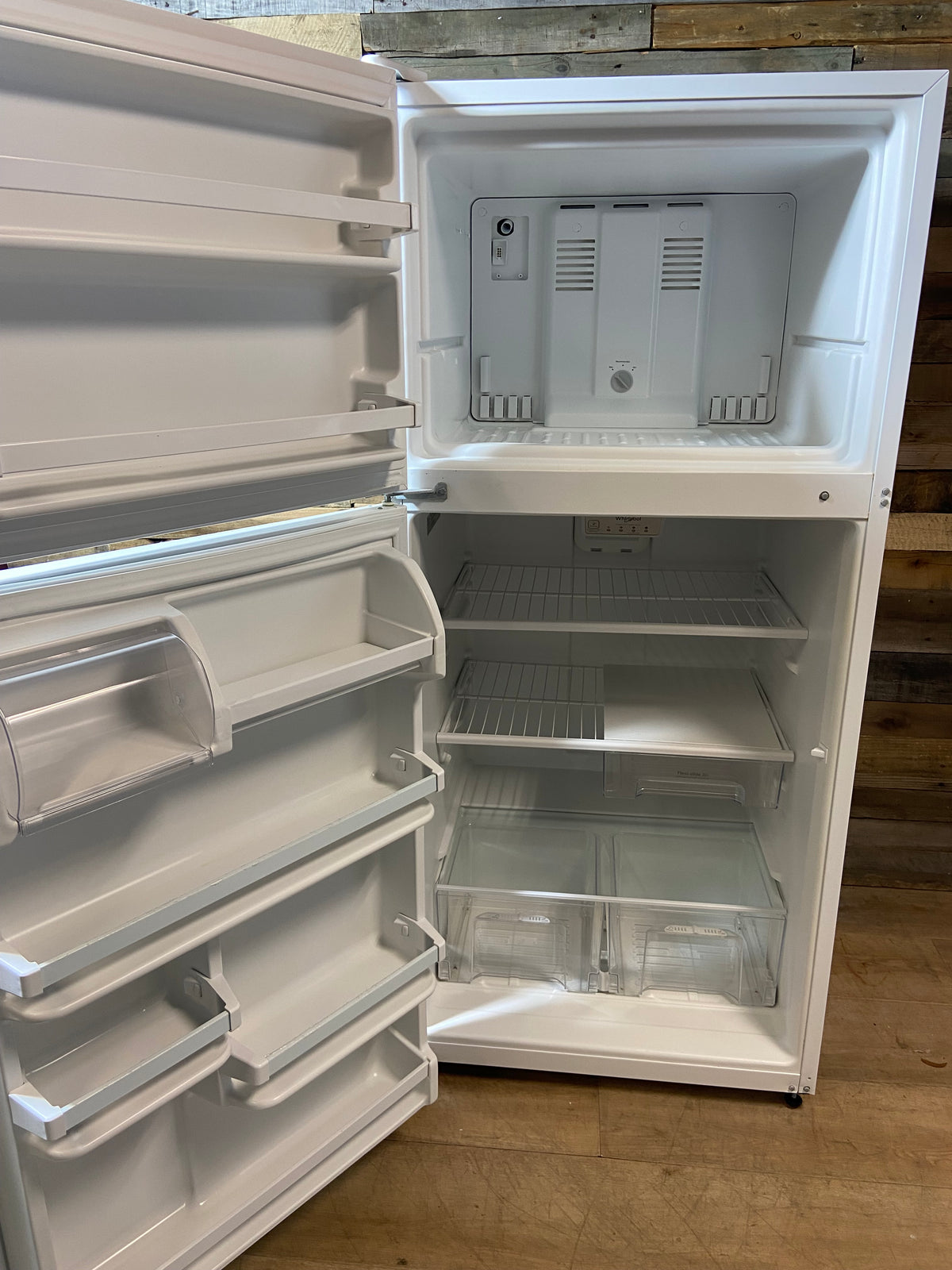 Whirlpool White Top/Bottom 30” Refrigerator With Ice Maker