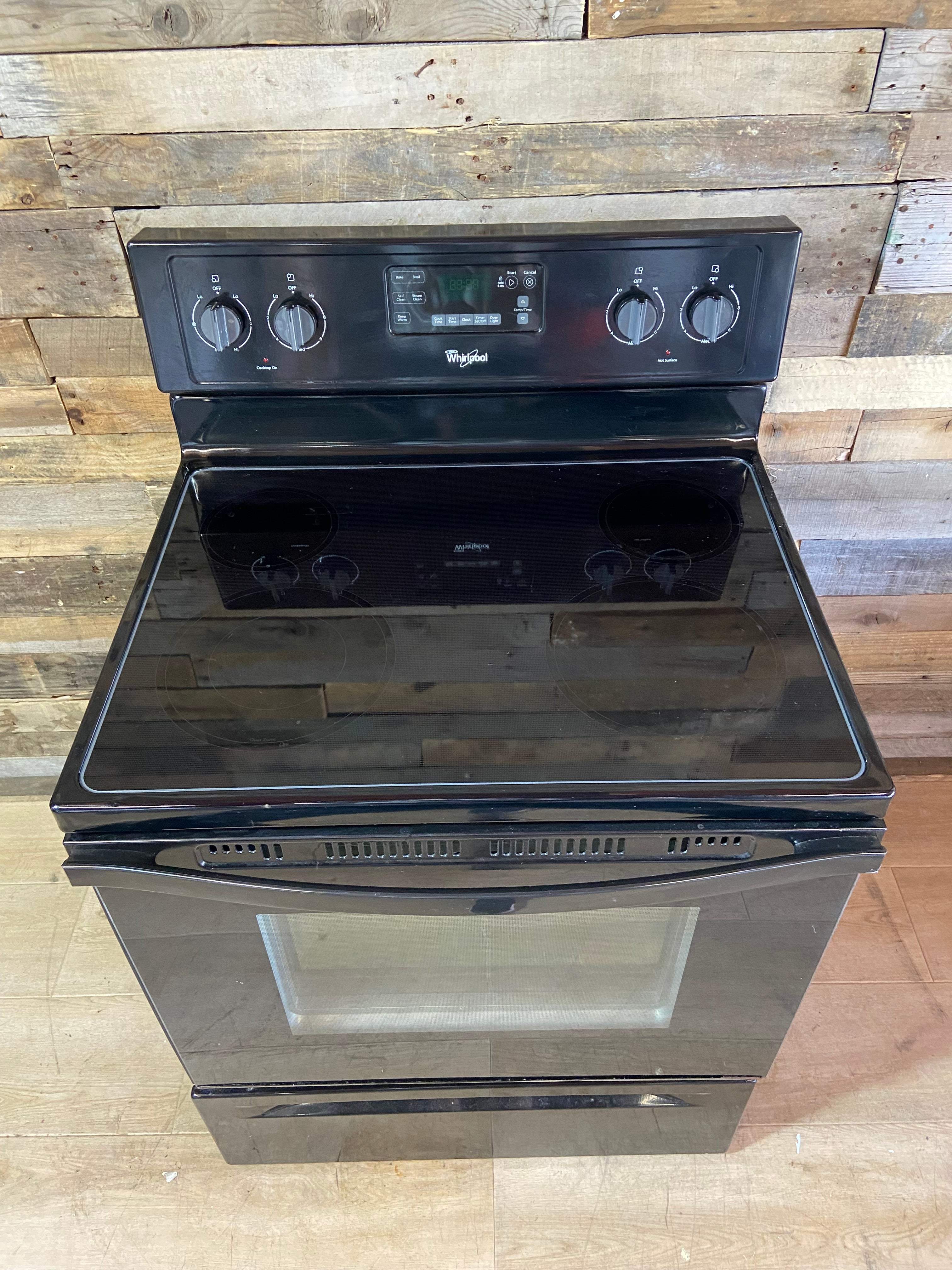 Whirlpool Black Glass Top 4 Burner Range