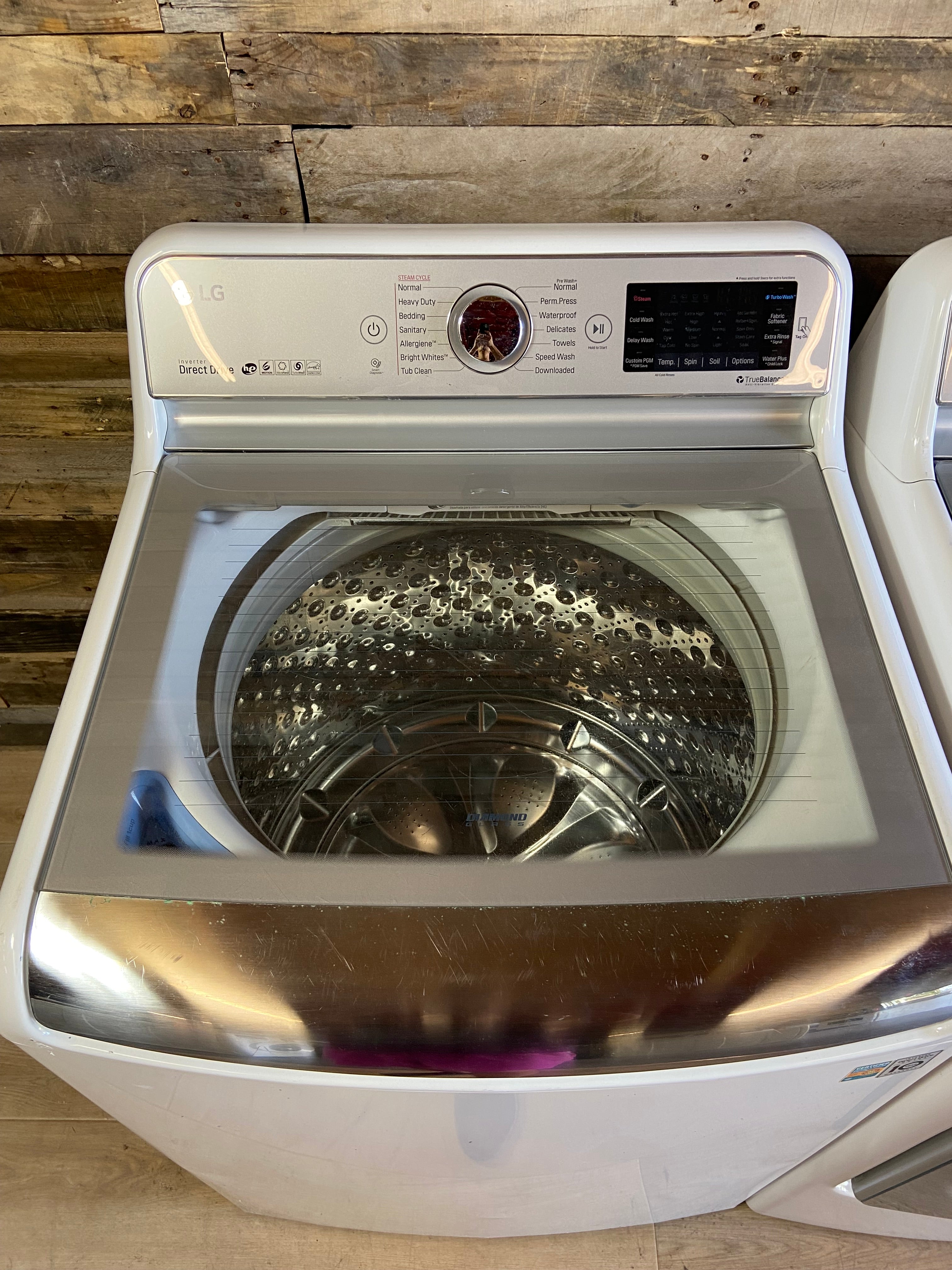 LG White Extra Large Capacity Washer & Dryer Set 5.5 Cu. Ft. Washer / 7.3 Cu. Ft. Dryer