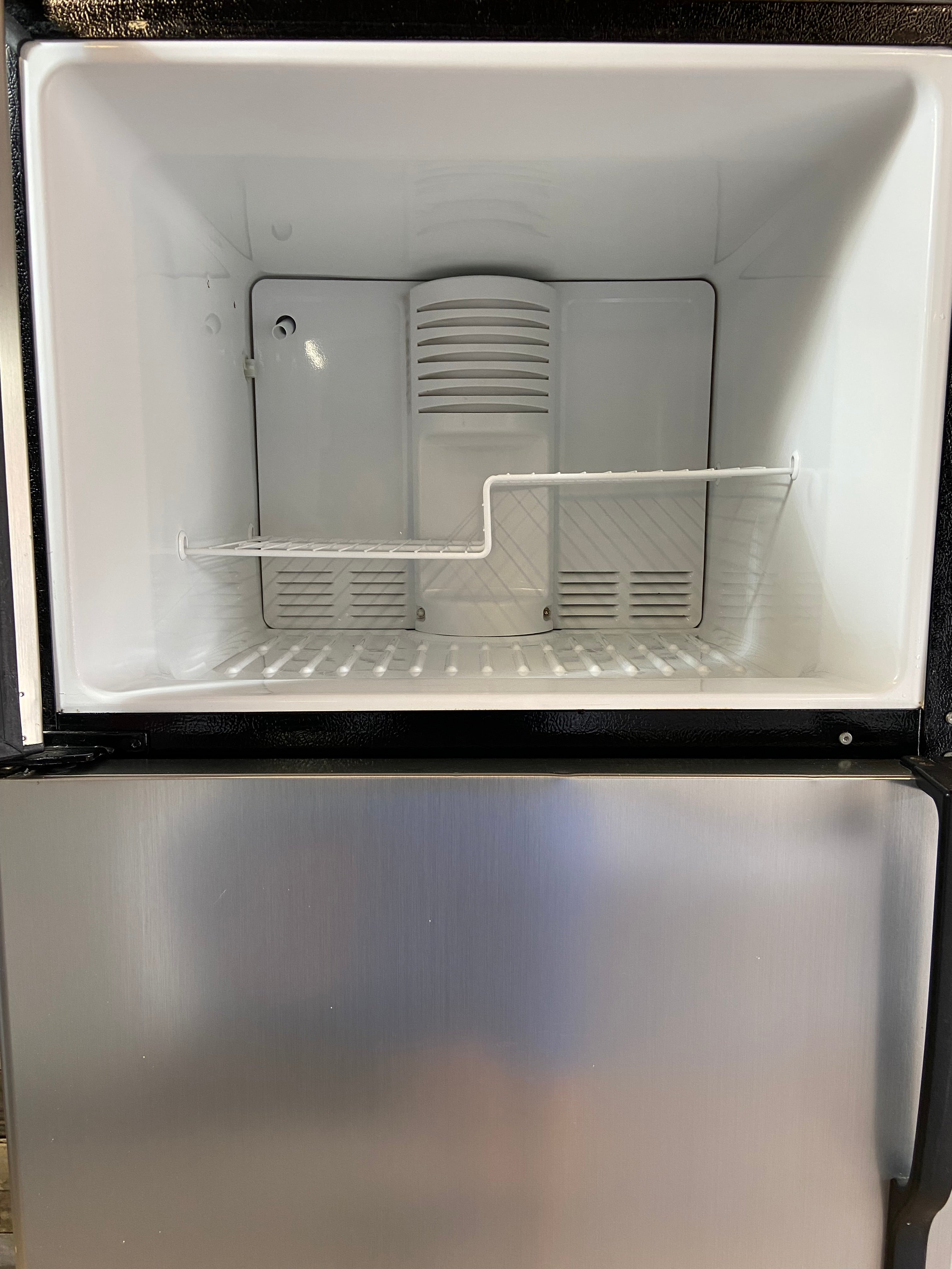GE Top Bottom Refrigerator