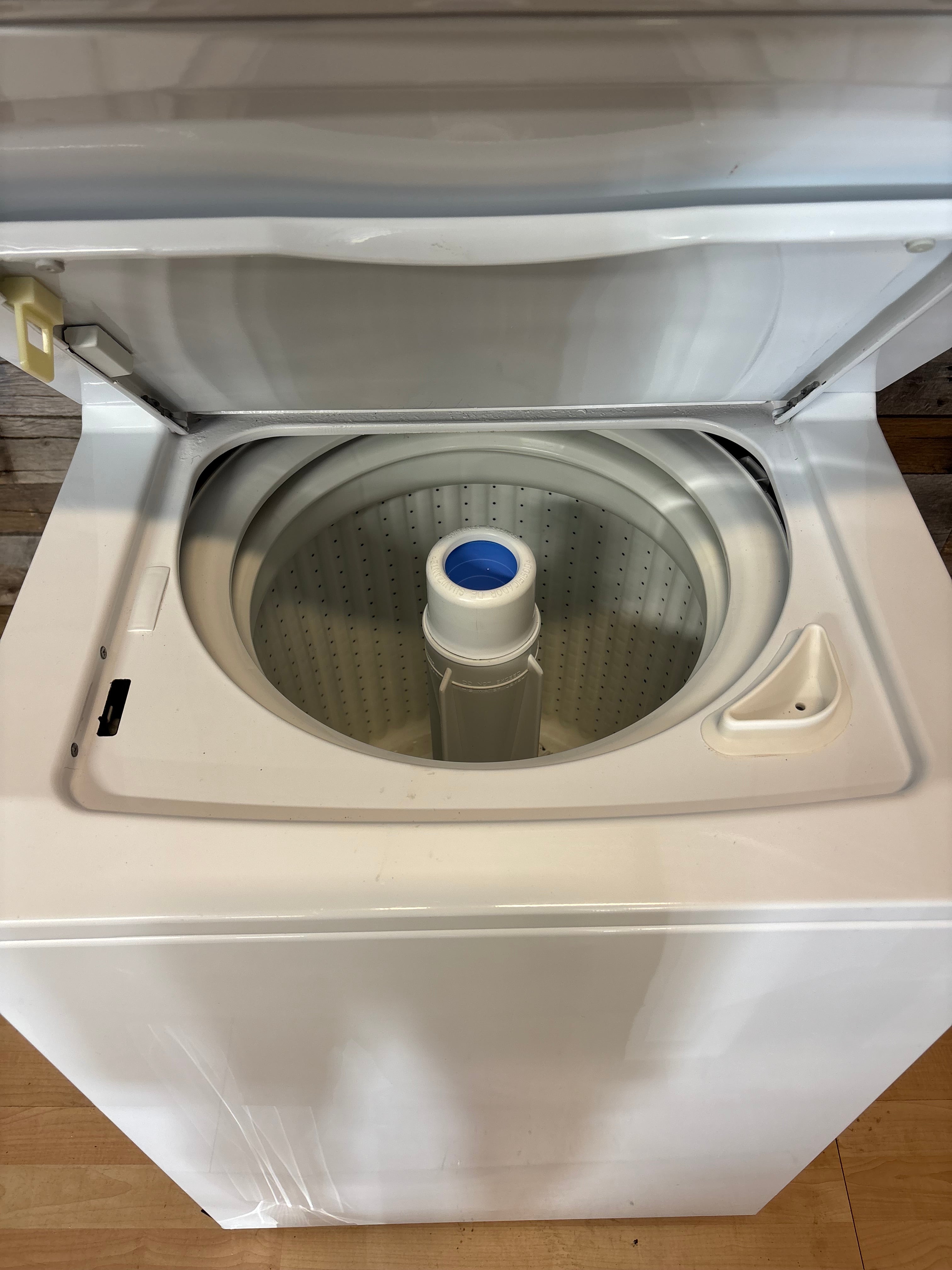 GE Laundry Center