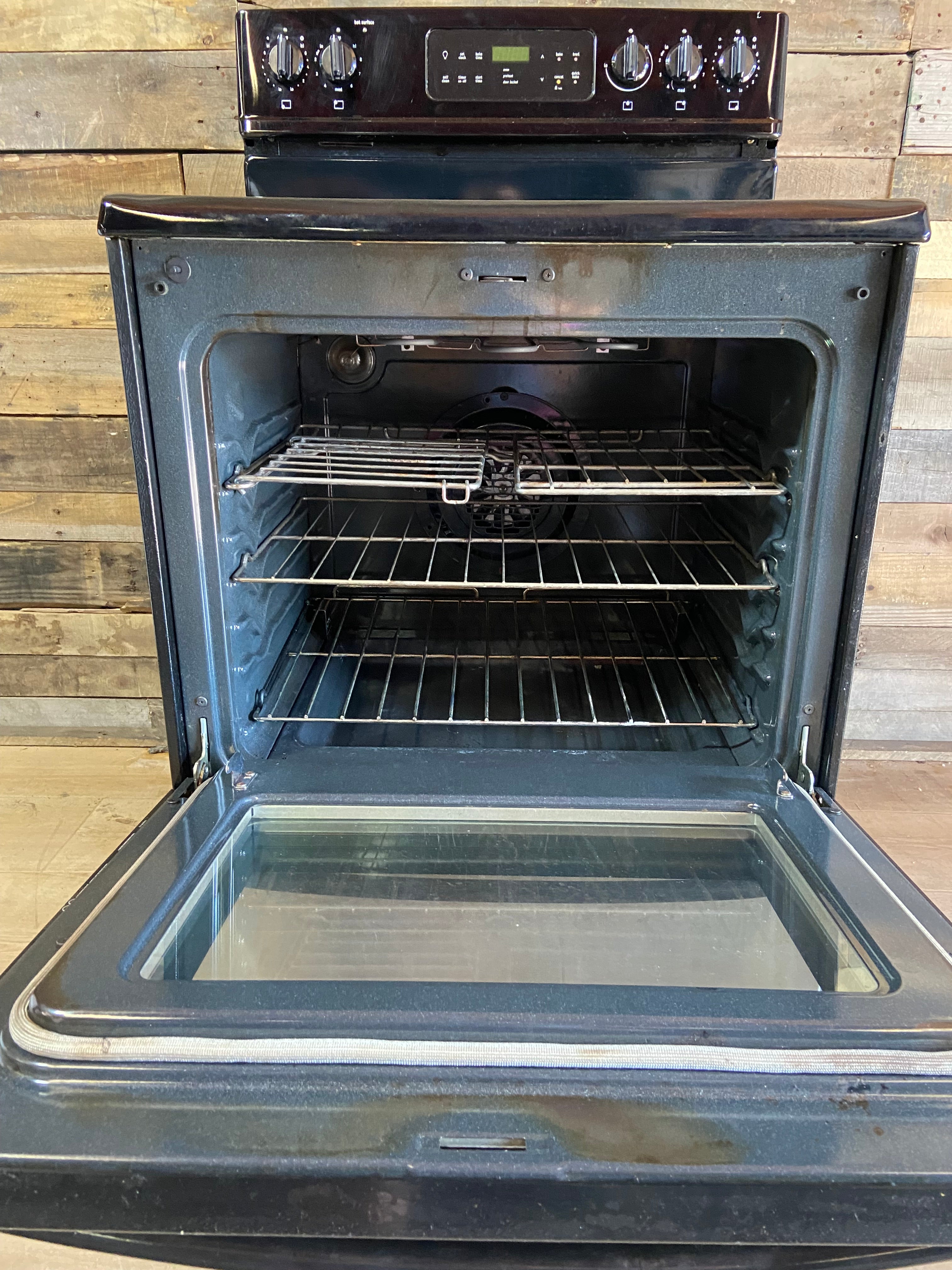 Frigidaire Black/Stainless 5 Burner Range With Convection