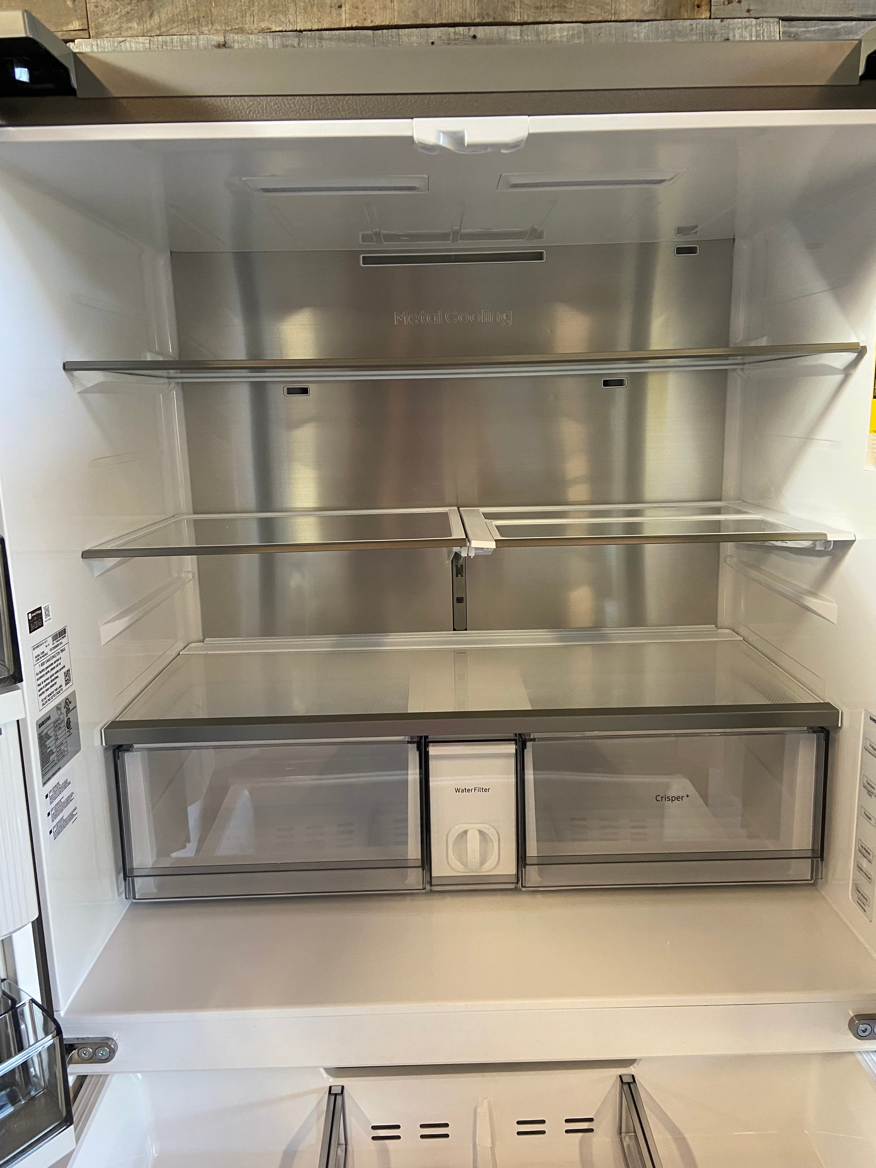 Samsung Bespoke Counter-Depth Beverage Center 23-cu ft 4 -Door 36-in Wide with Dual Ice Maker and Door within Door ( White Glass )