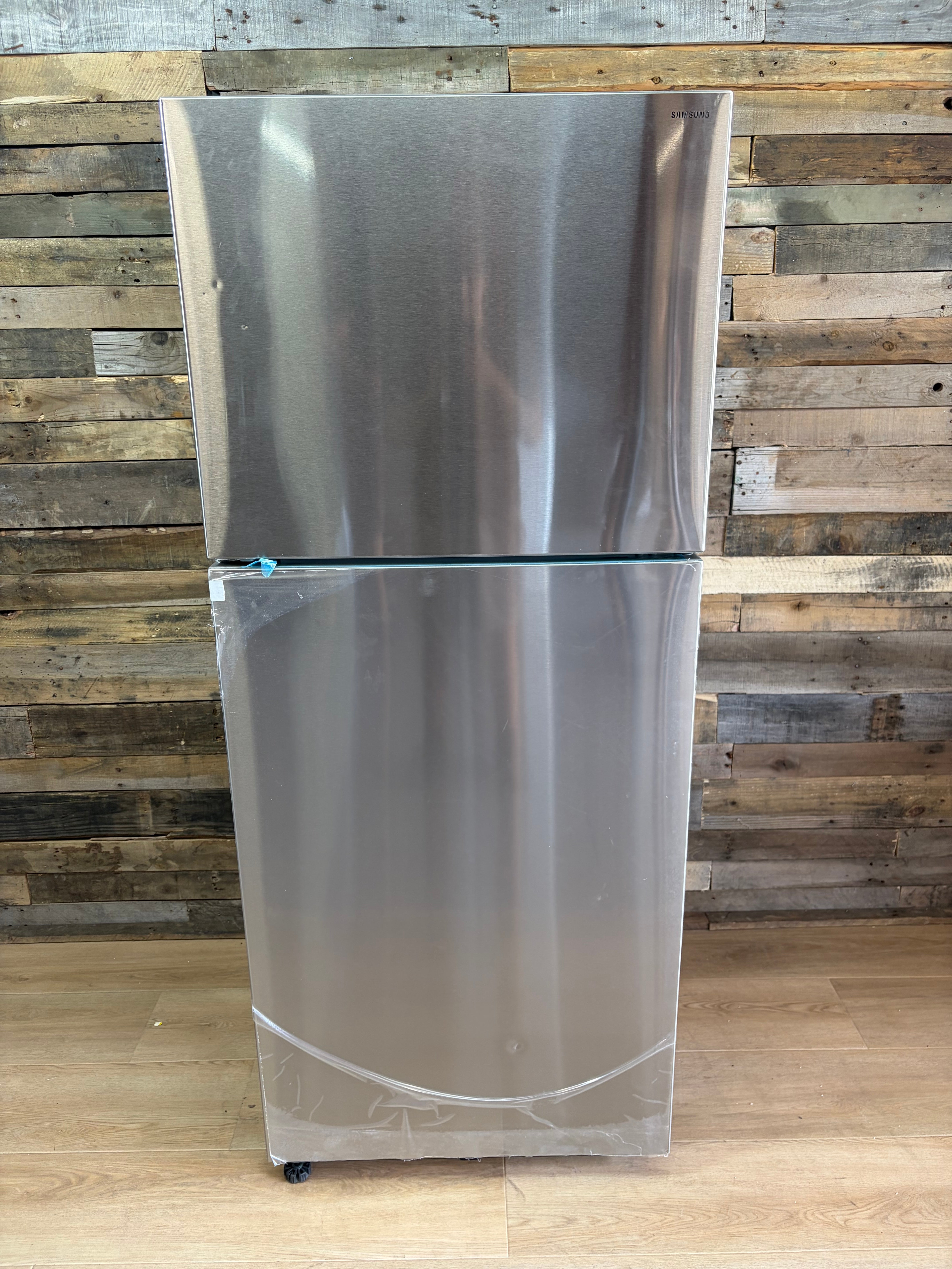 Samsung 15.6-Cu. Ft. Top Freezer Refrigerator with All-Around Cooling