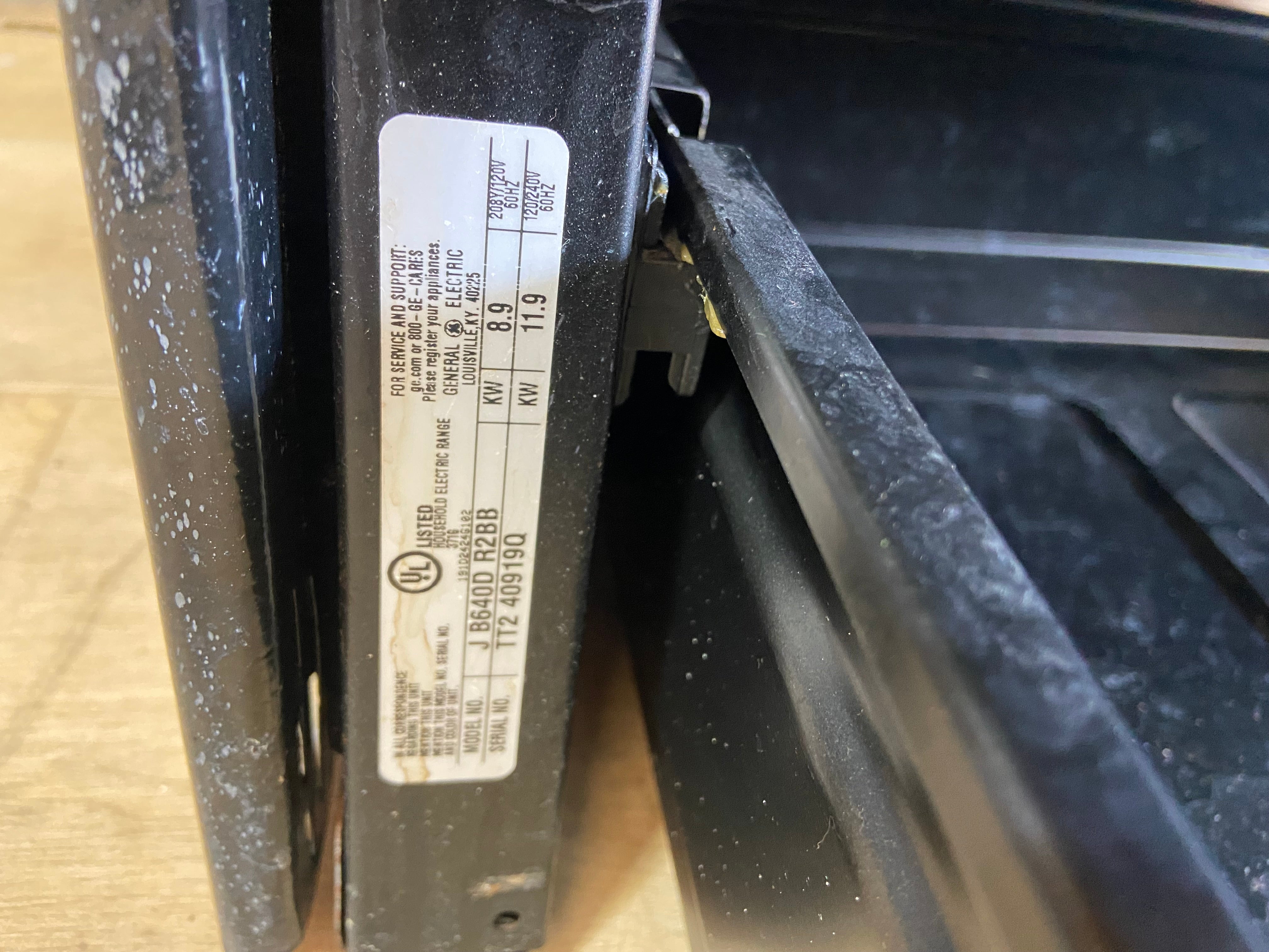 GE Black 4 Burner Range