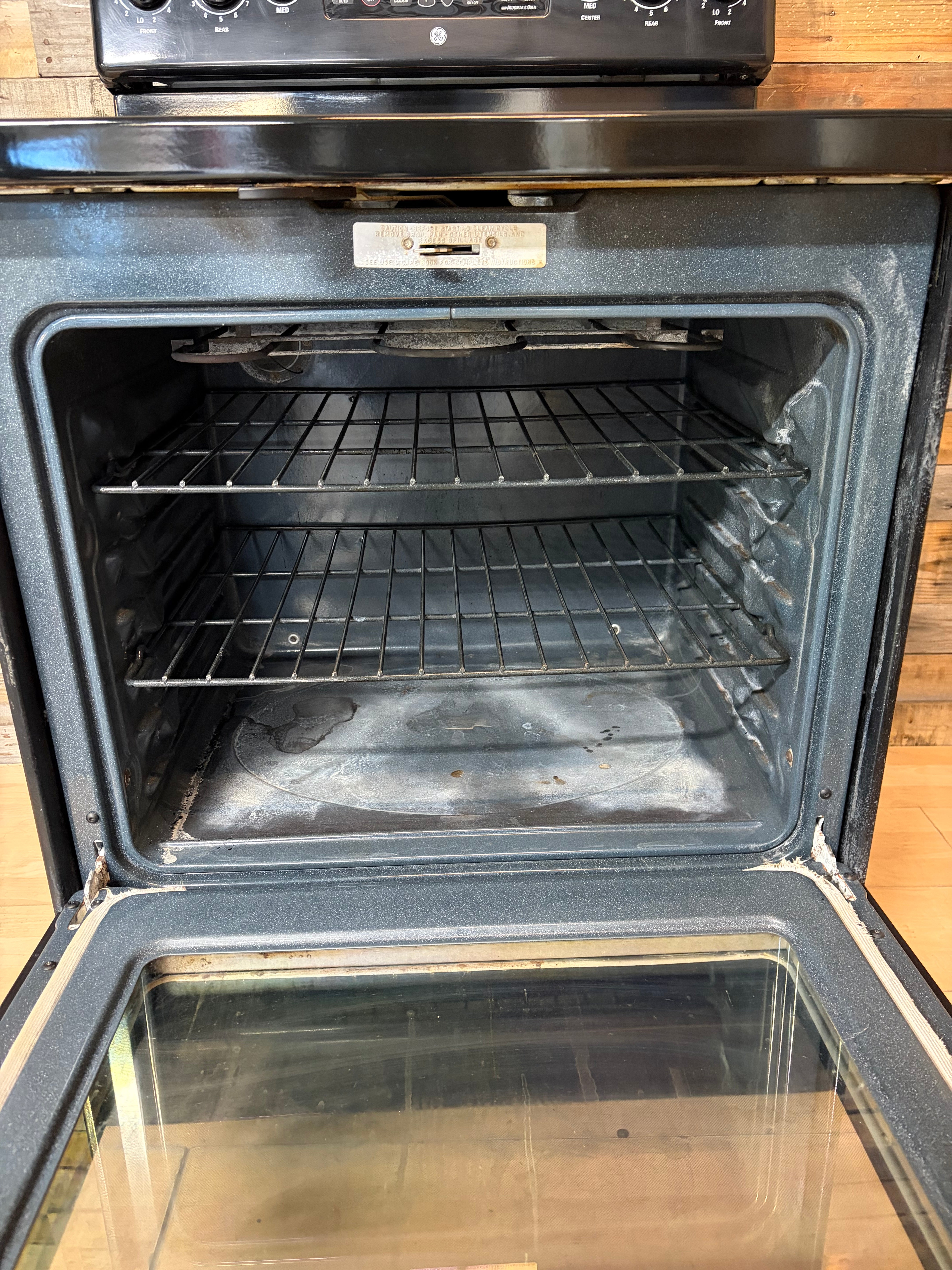 GE Black 5 Burner Glass Top Range With Warming Drawer