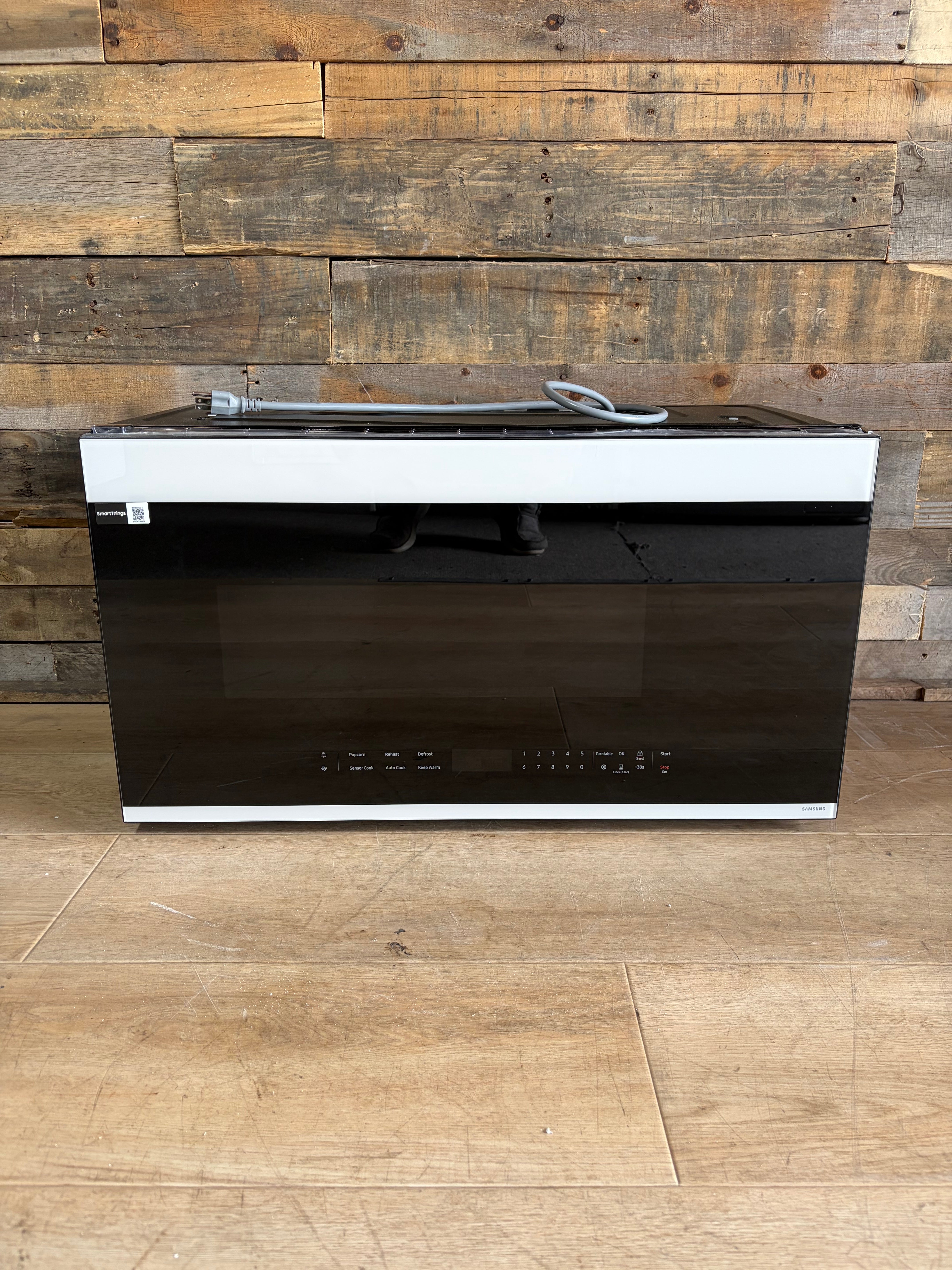 Samsung Bespoke White Glass 2.1 Cu Ft Smart OTR Microwave