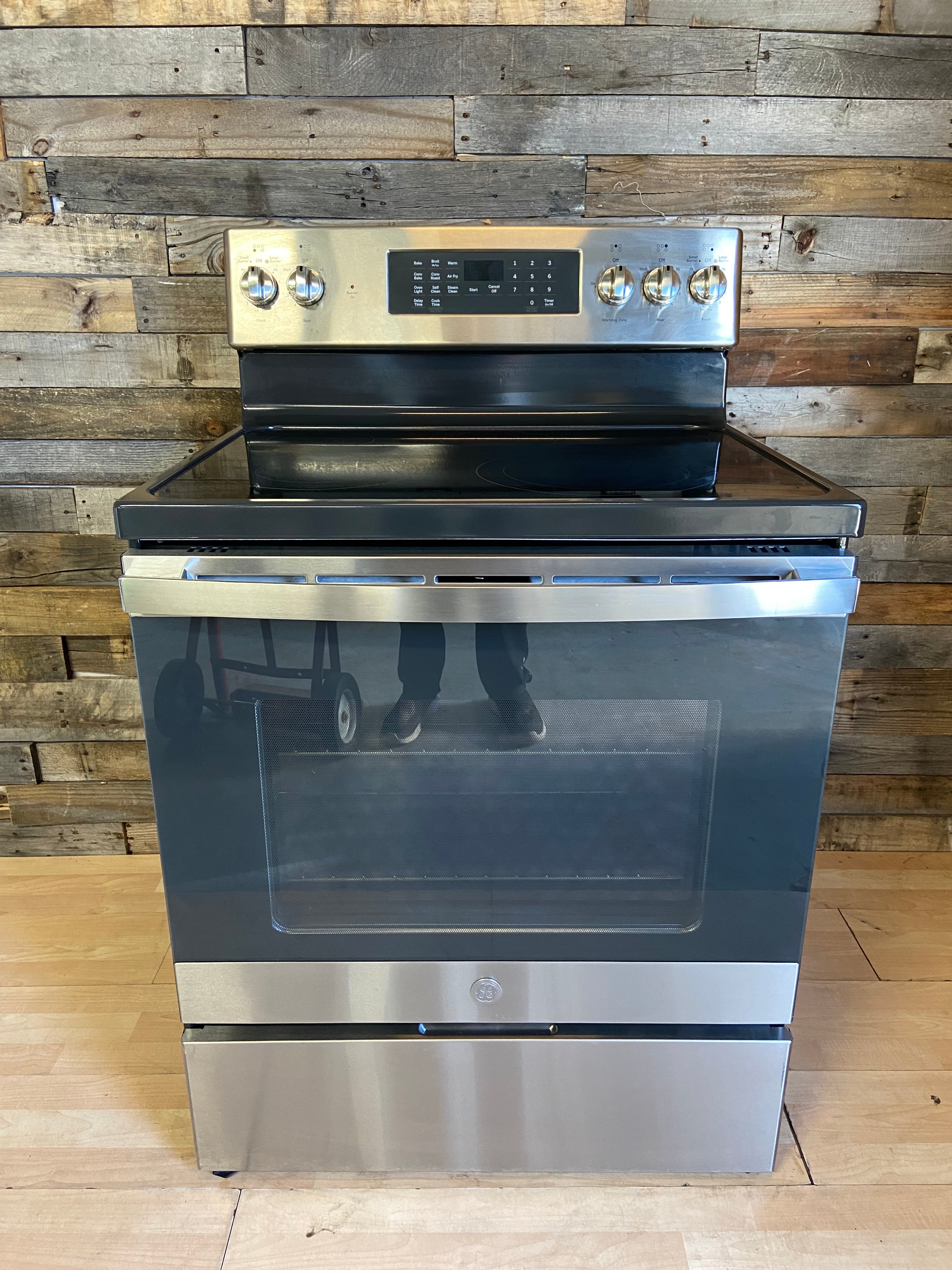 GE Stainless Glass Top Range