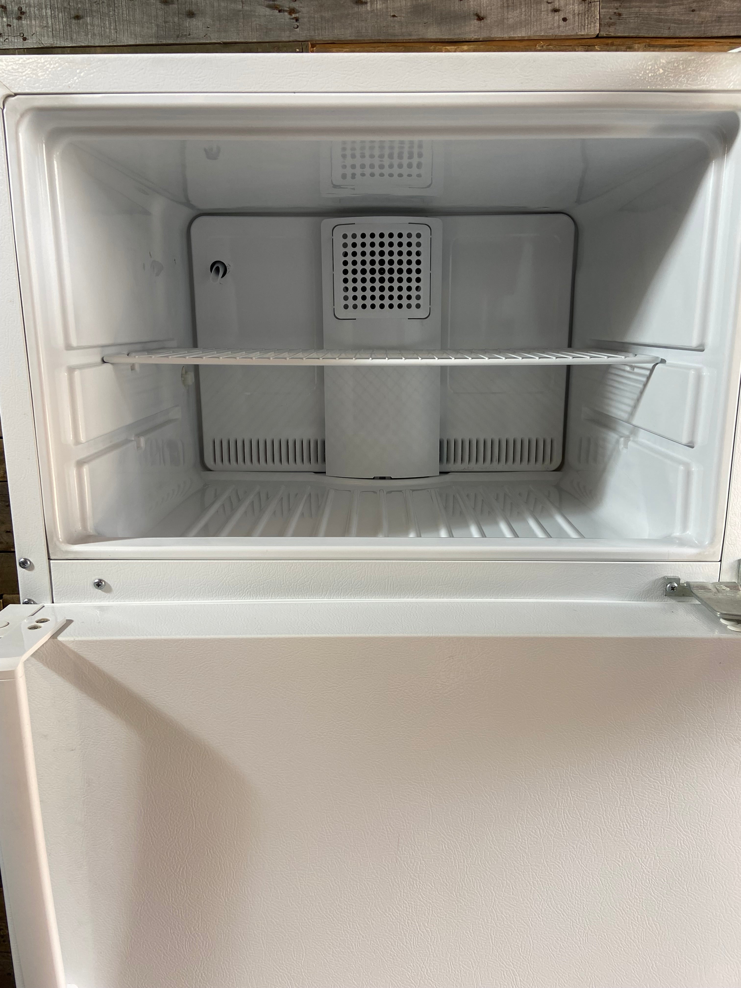 GE White Top/Bottom Refrigerator
