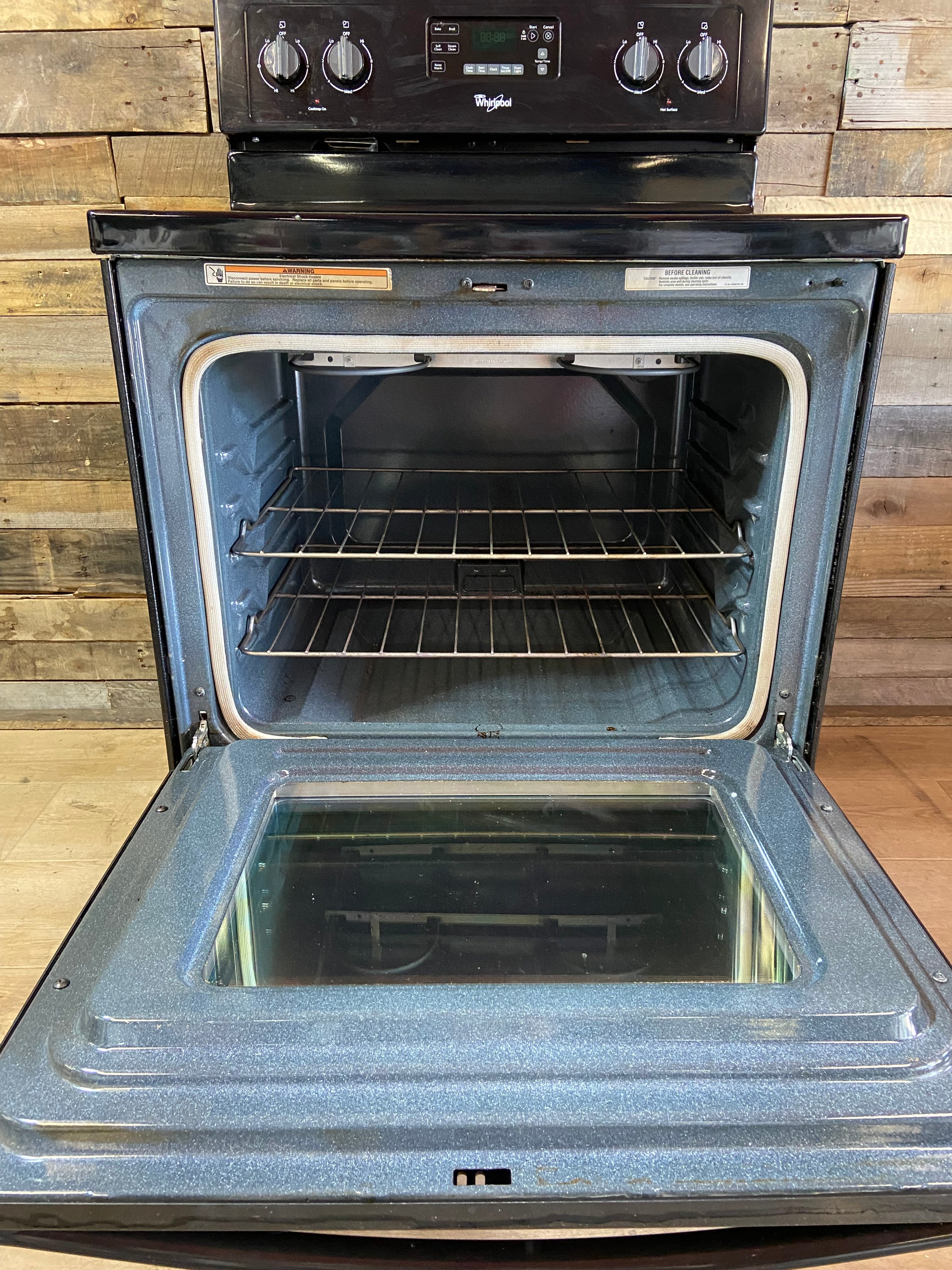 Whirlpool Black Glass Top 4 Burner Range