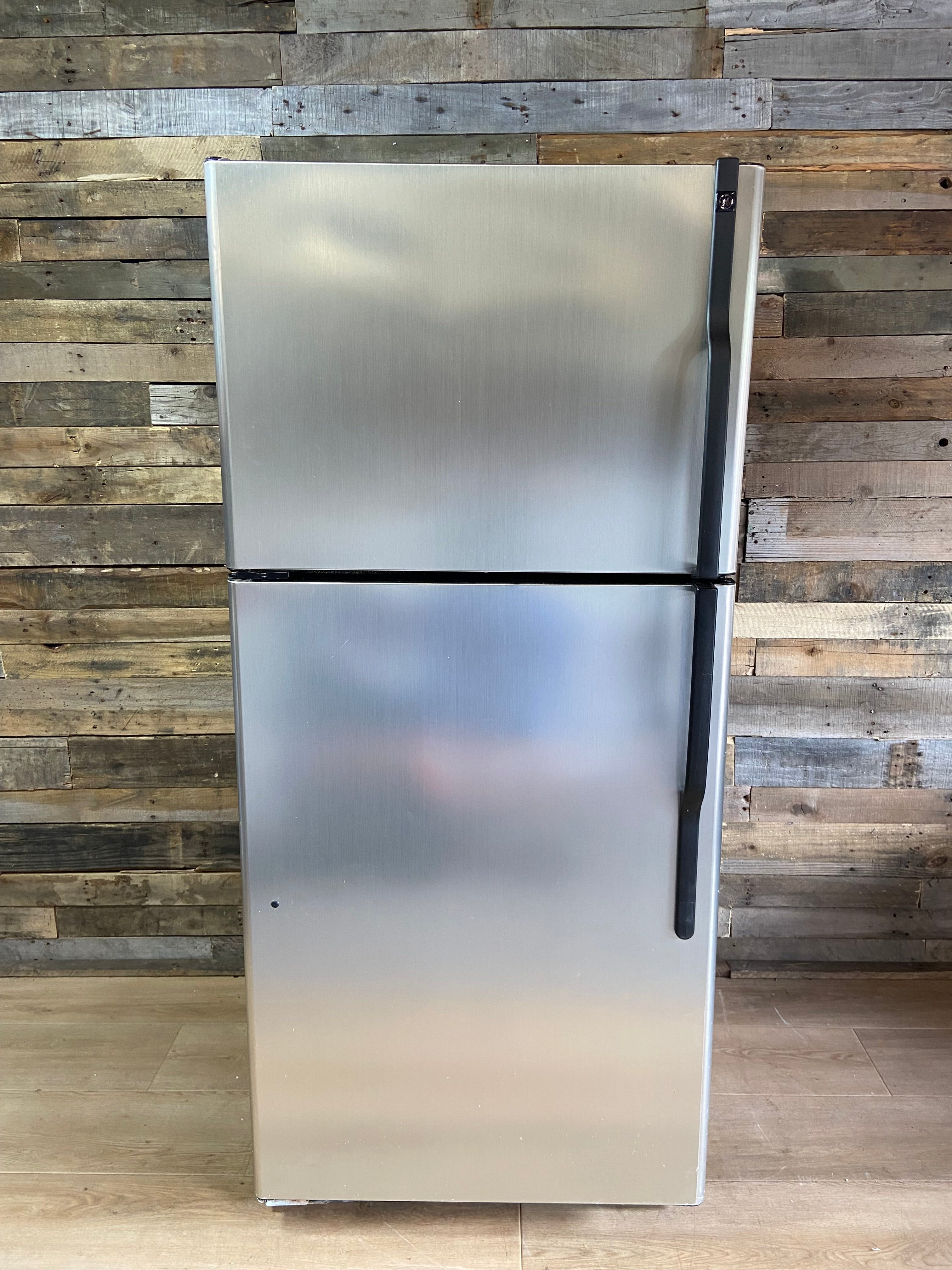 GE Top Bottom Refrigerator