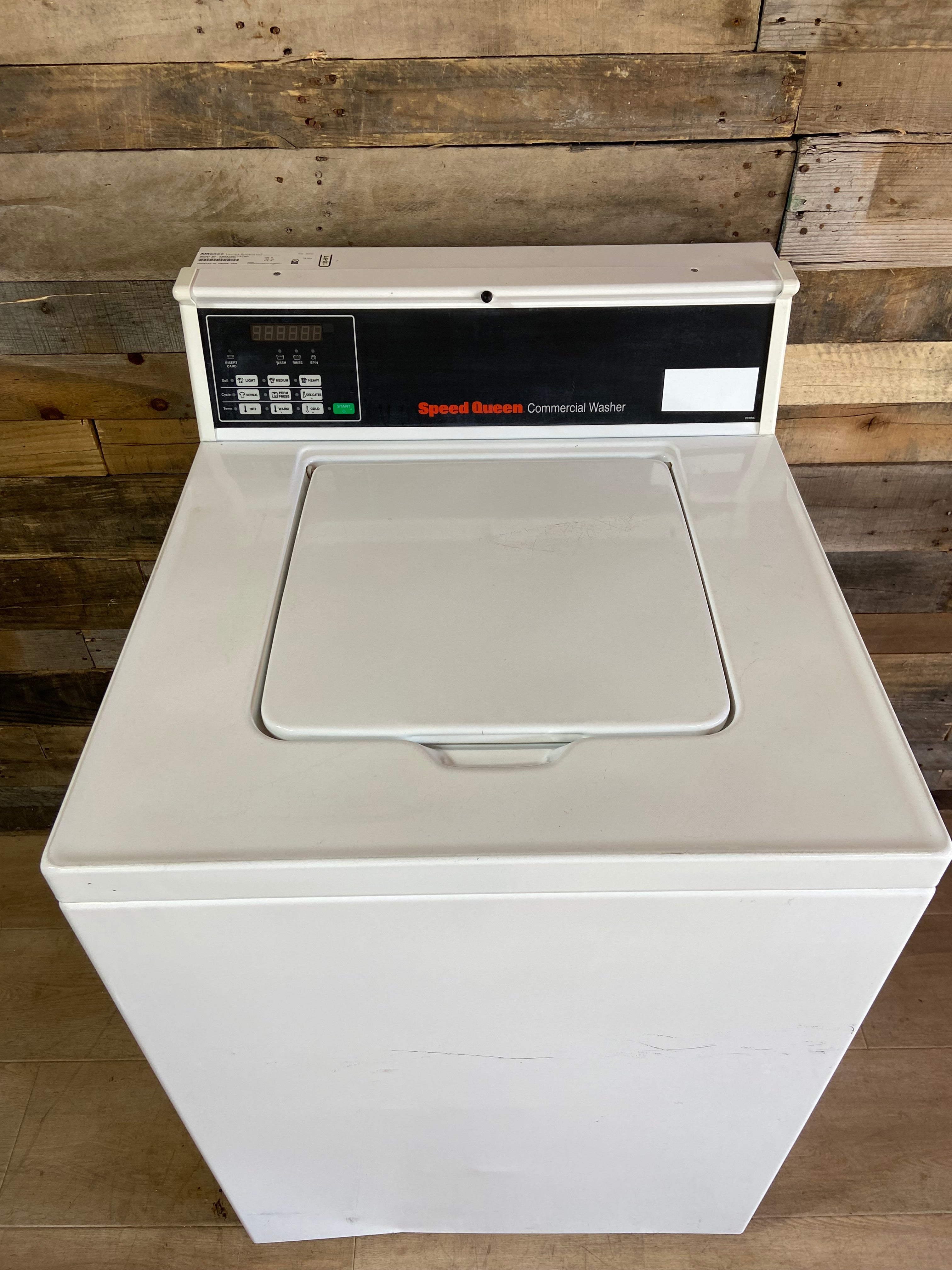 Speed Queen Commercial Top Load Washer – Heavy Duty | SWNNY2SP115TW01