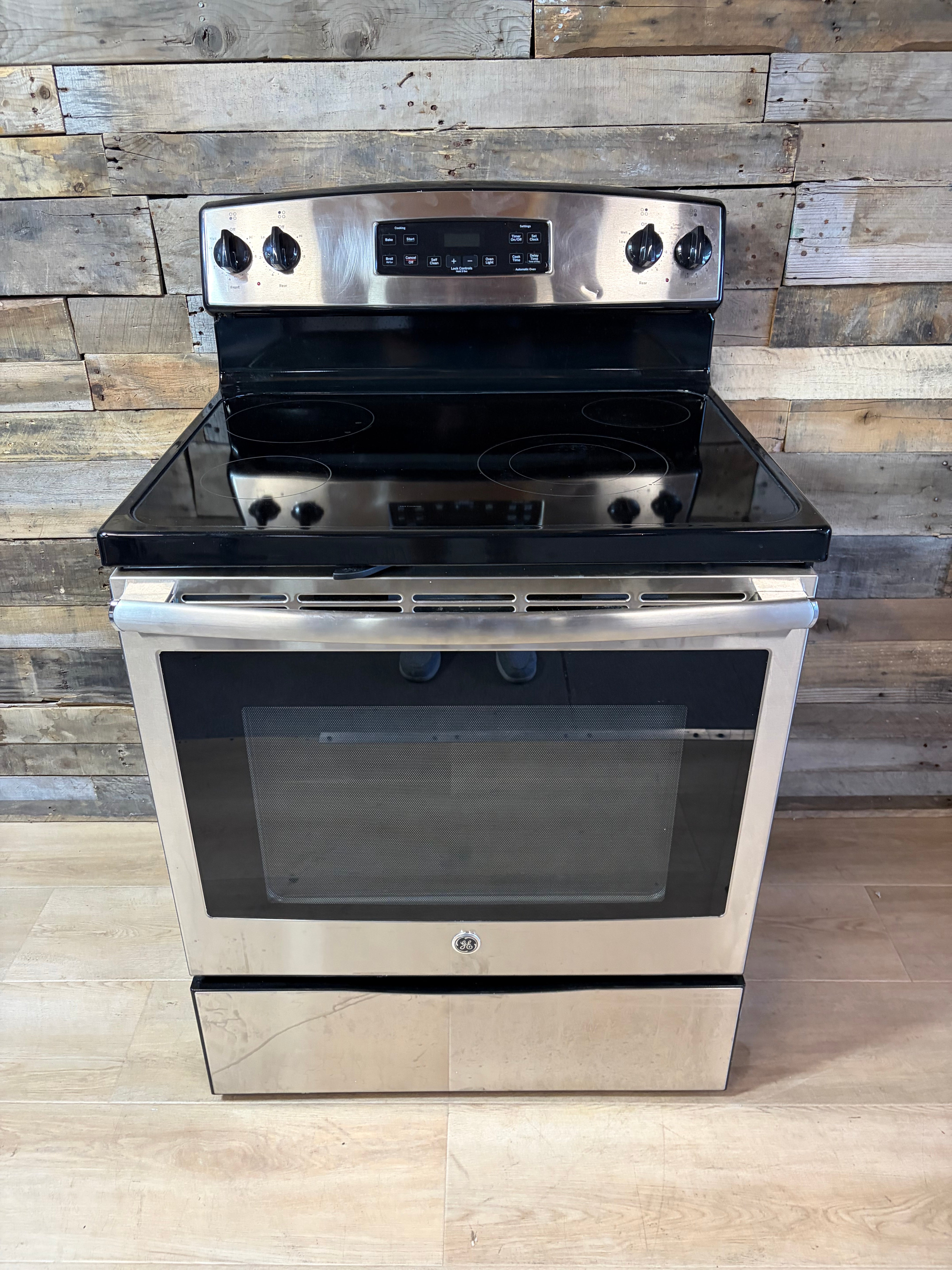 GE Stainless Glass Top Range