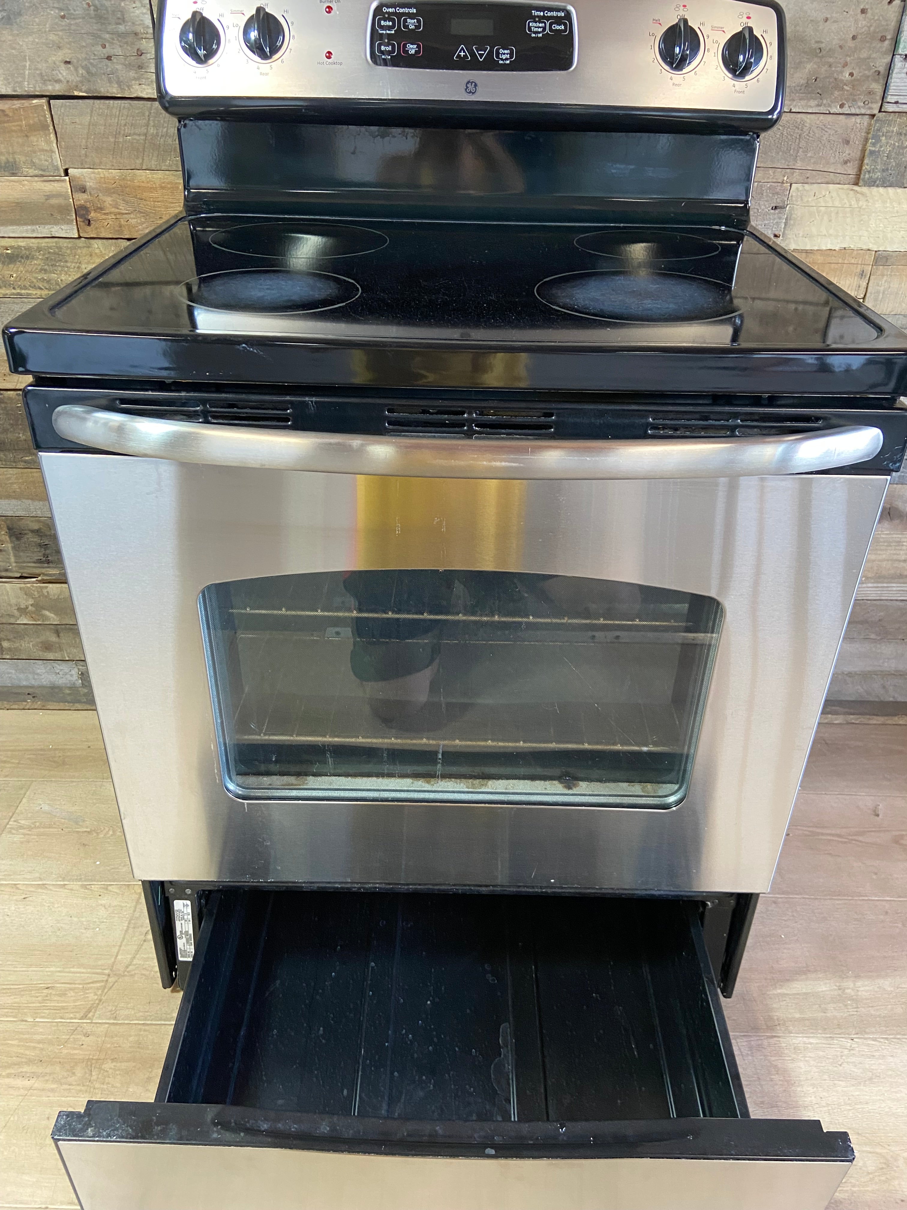 GE Stainless Glass Top Range