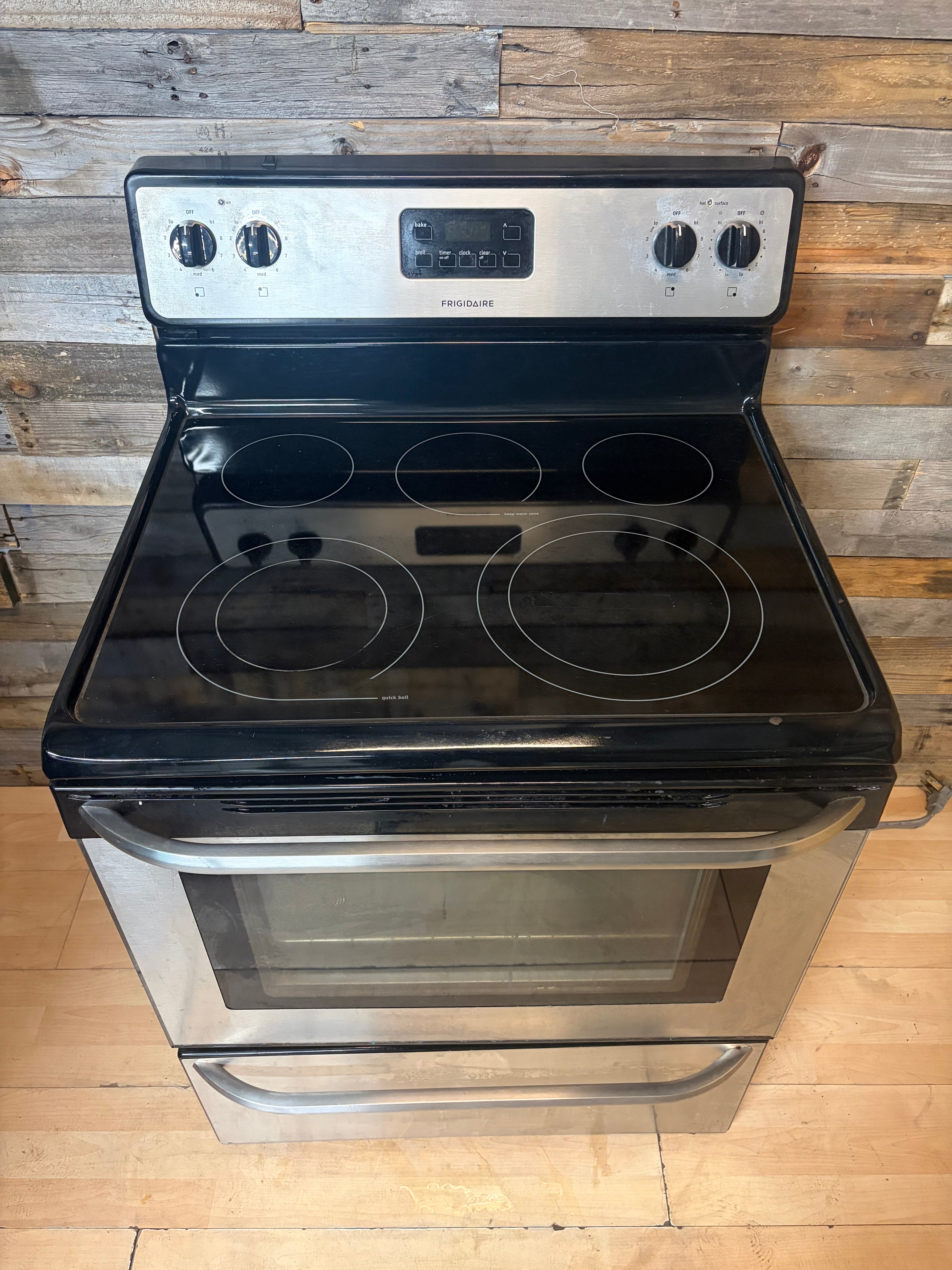 Frigidaire Stainless 5 Burner Glass Top Range