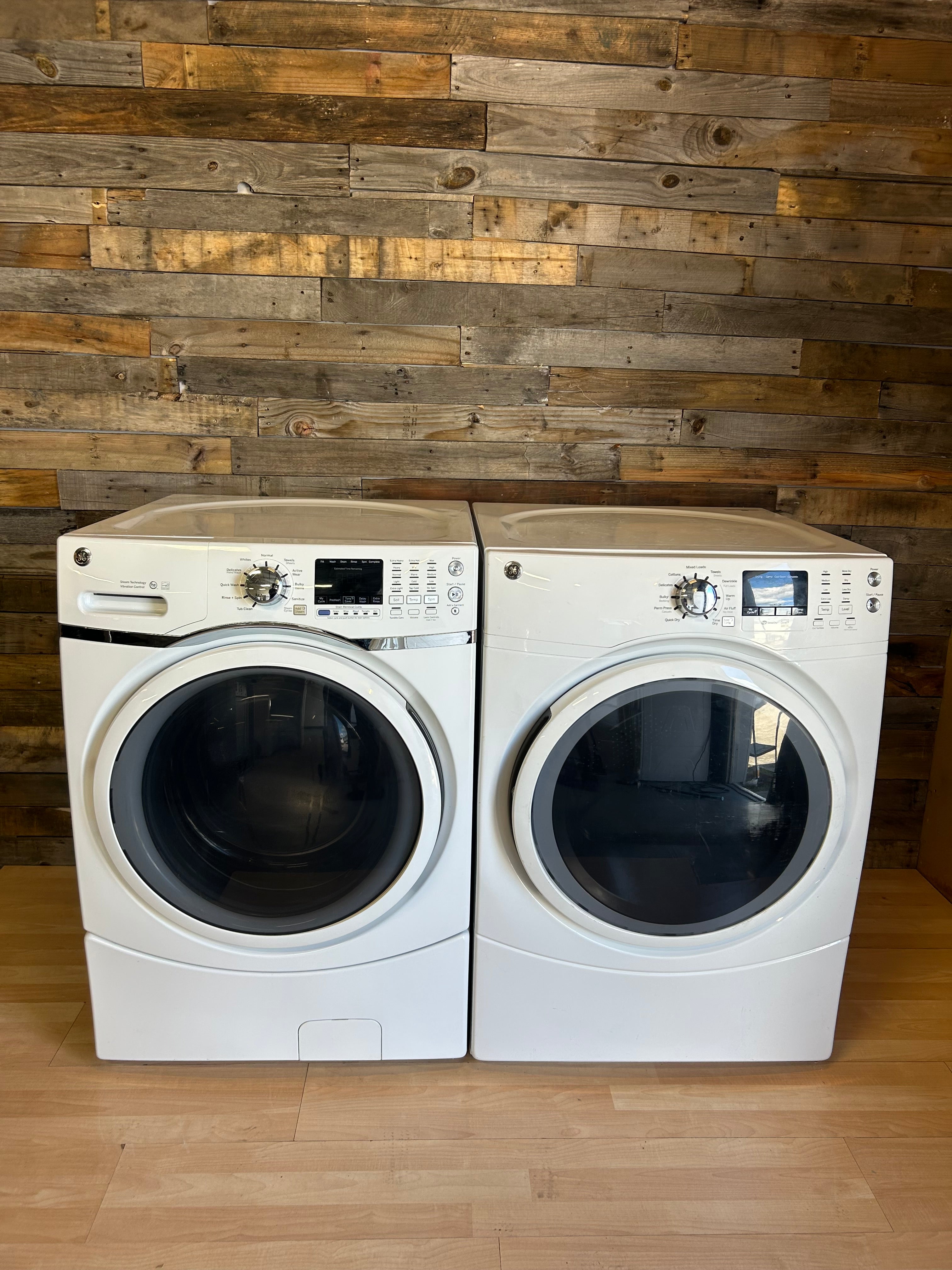 GE White Front Load Set