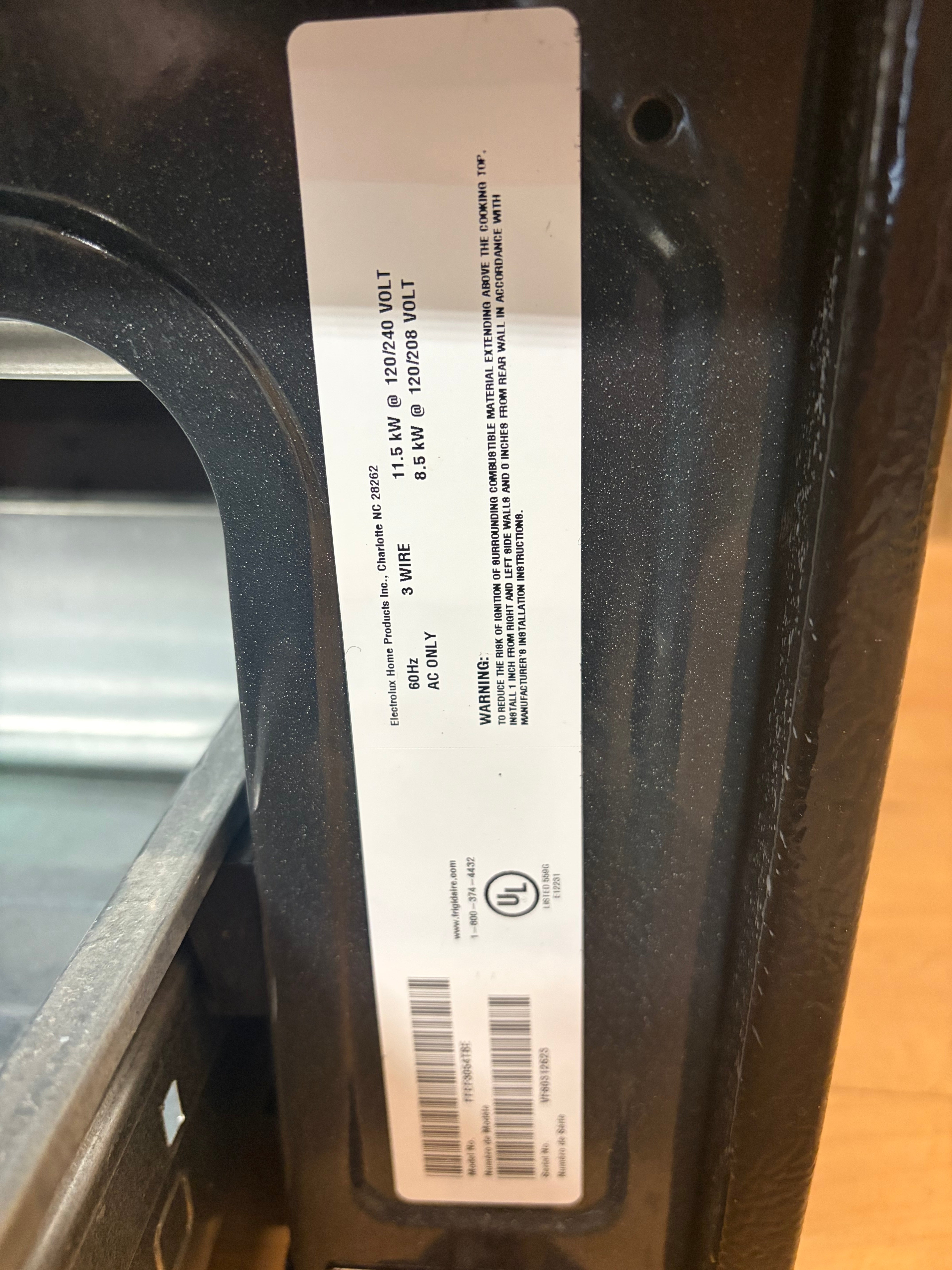 Black Frigidaire Glass Top Range